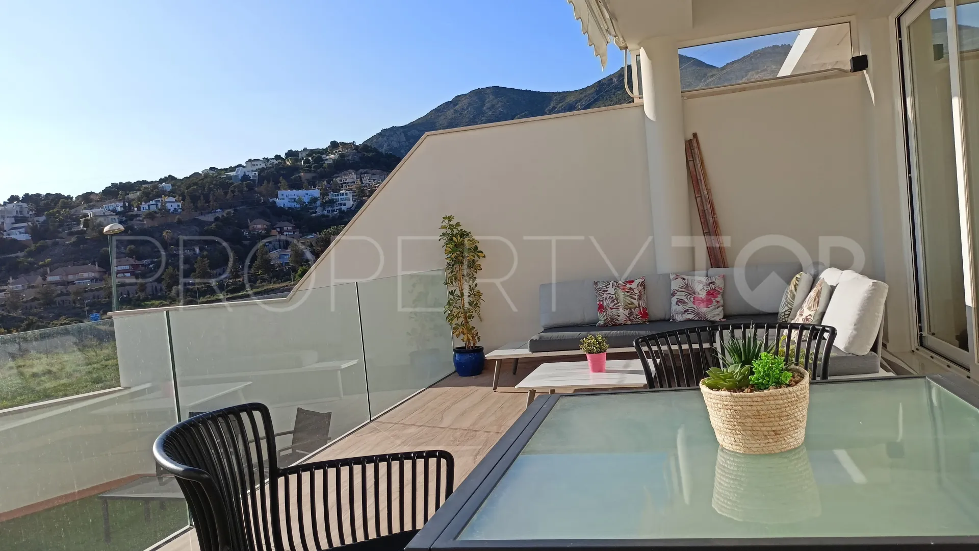 For sale town house with 3 bedrooms in Pinares de San Antón