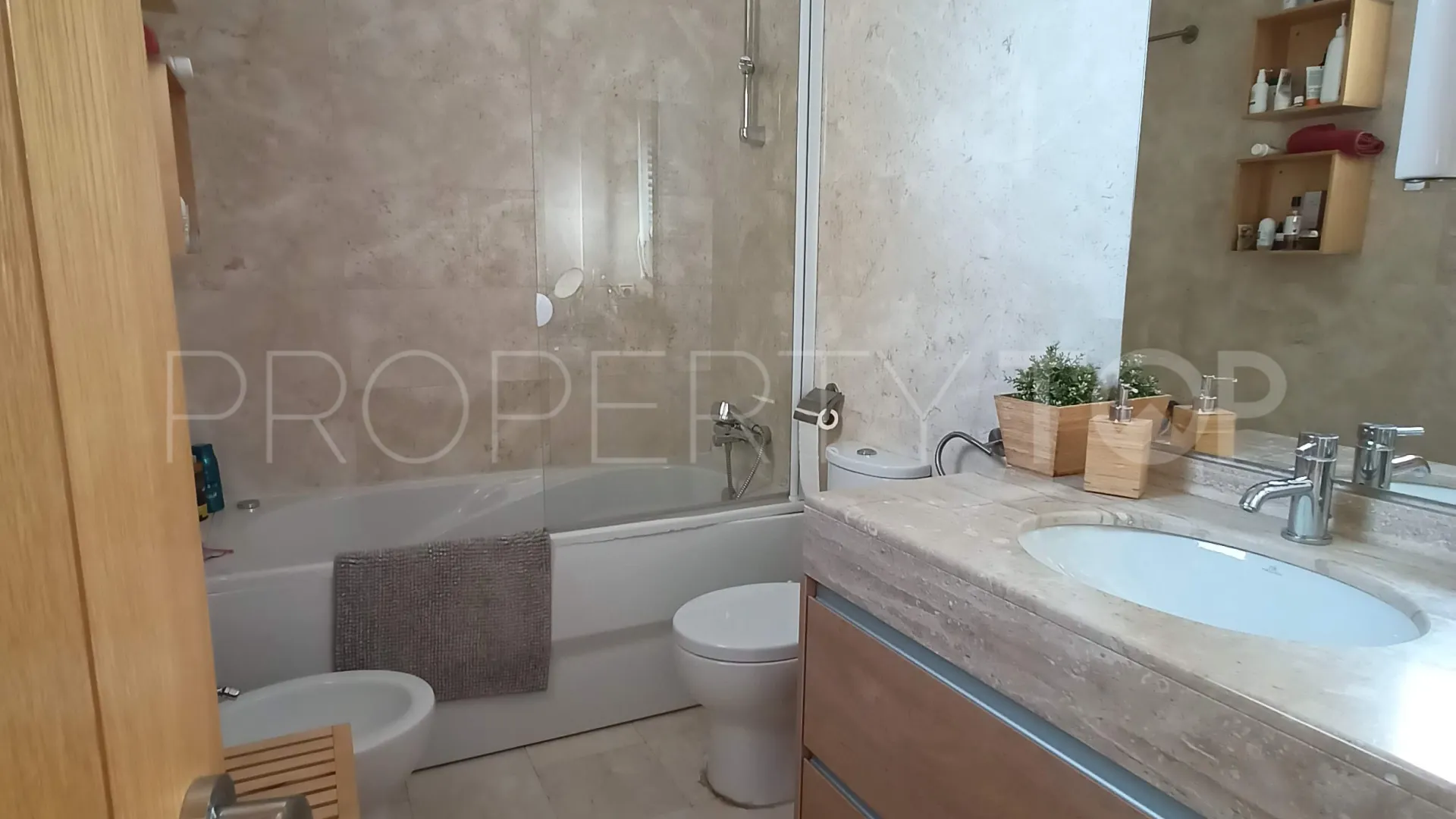 For sale town house with 3 bedrooms in Pinares de San Antón