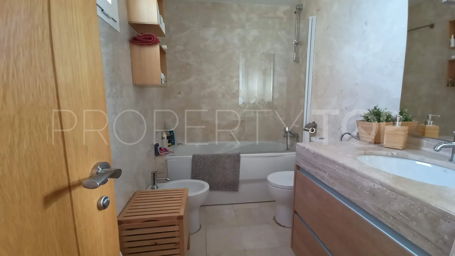 For sale town house with 3 bedrooms in Pinares de San Antón