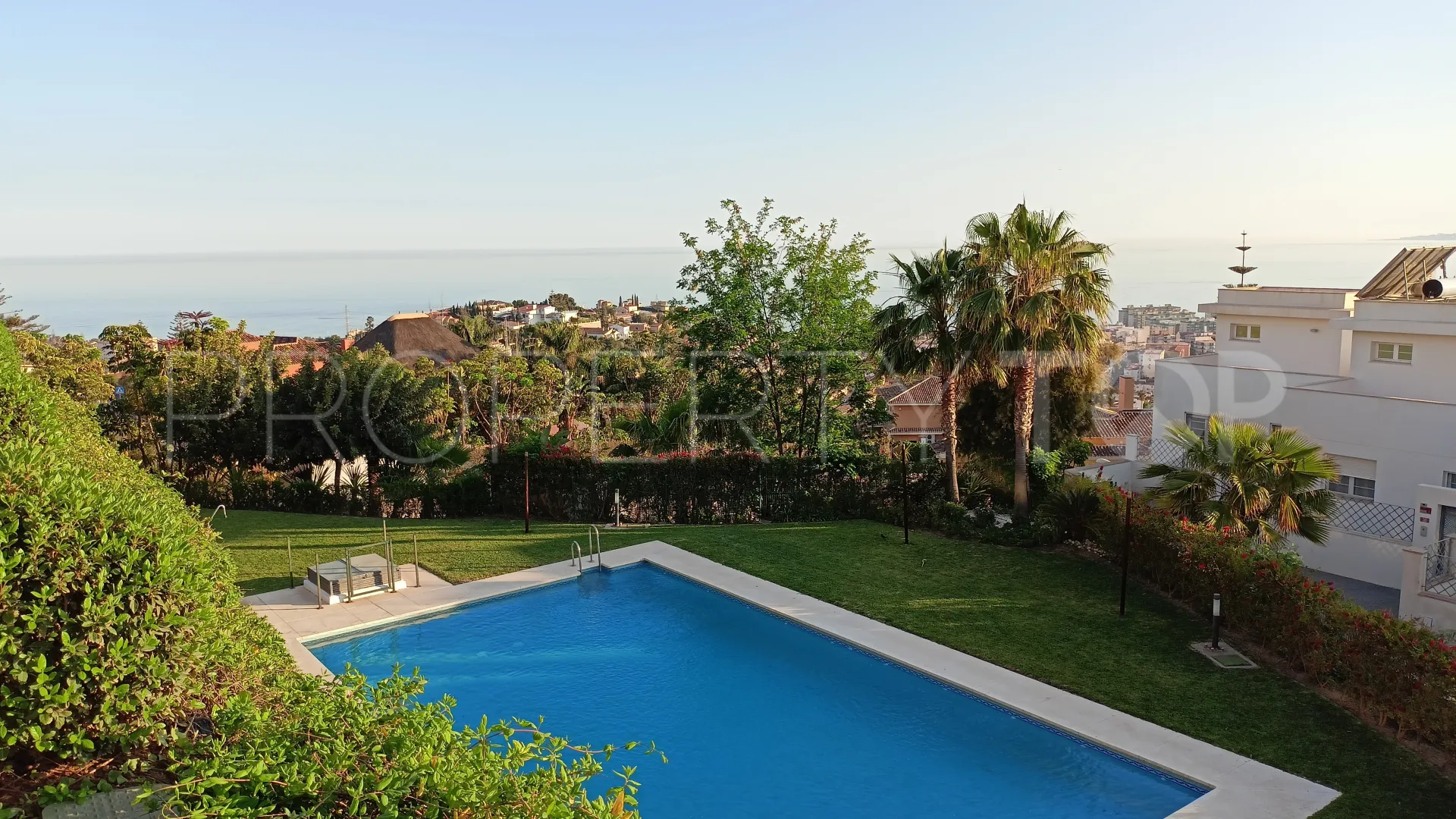 For sale town house with 3 bedrooms in Pinares de San Antón