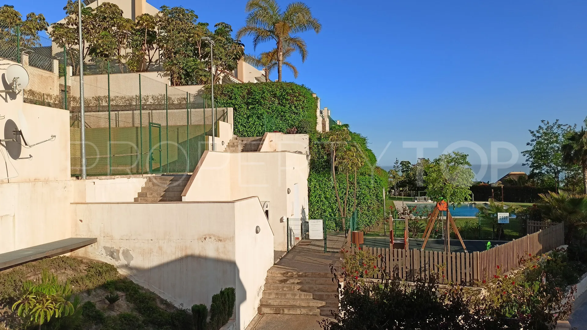 For sale town house with 3 bedrooms in Pinares de San Antón