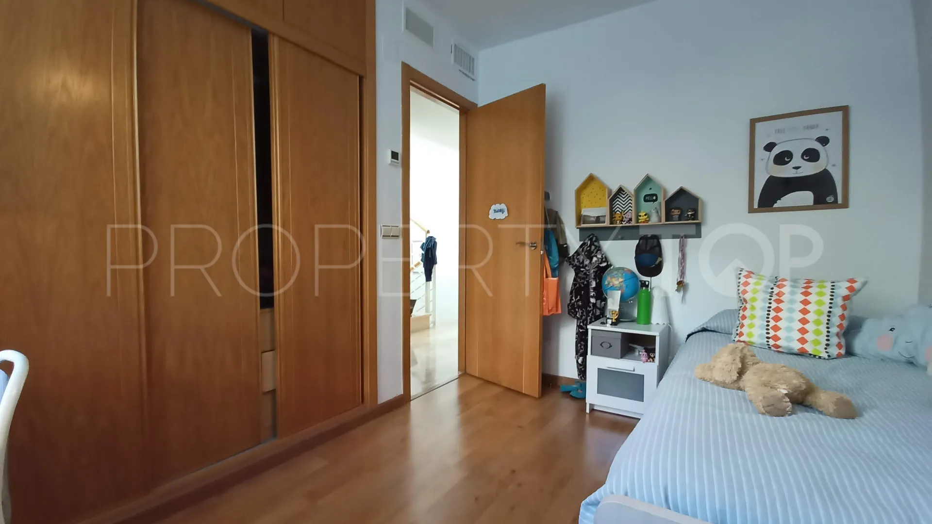 For sale town house with 3 bedrooms in Pinares de San Antón