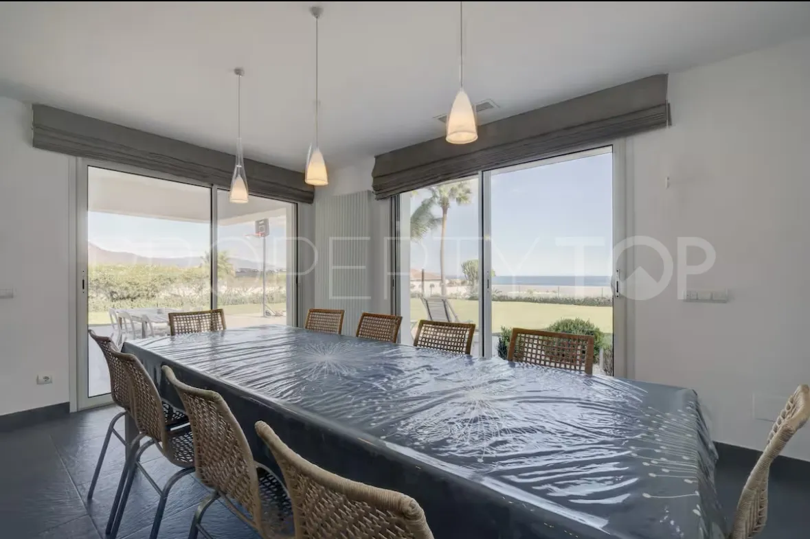 6 bedrooms villa in Manilva for sale