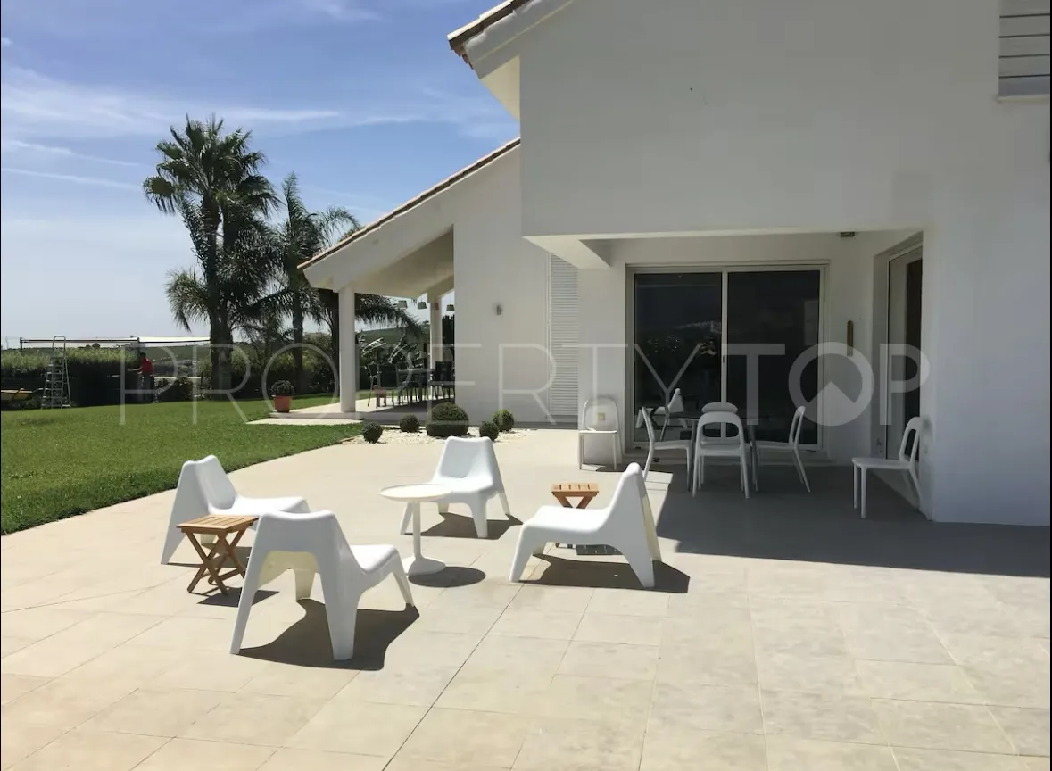 6 bedrooms villa in Manilva for sale