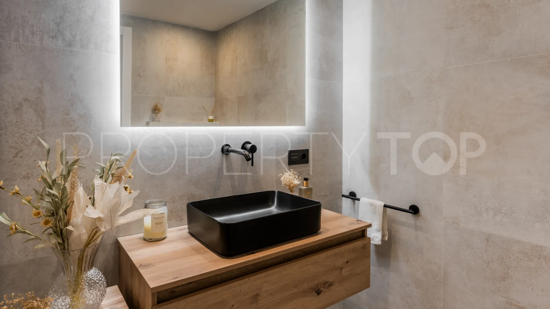 Apartamento planta baja de 3 dormitorios en venta en La Quinta