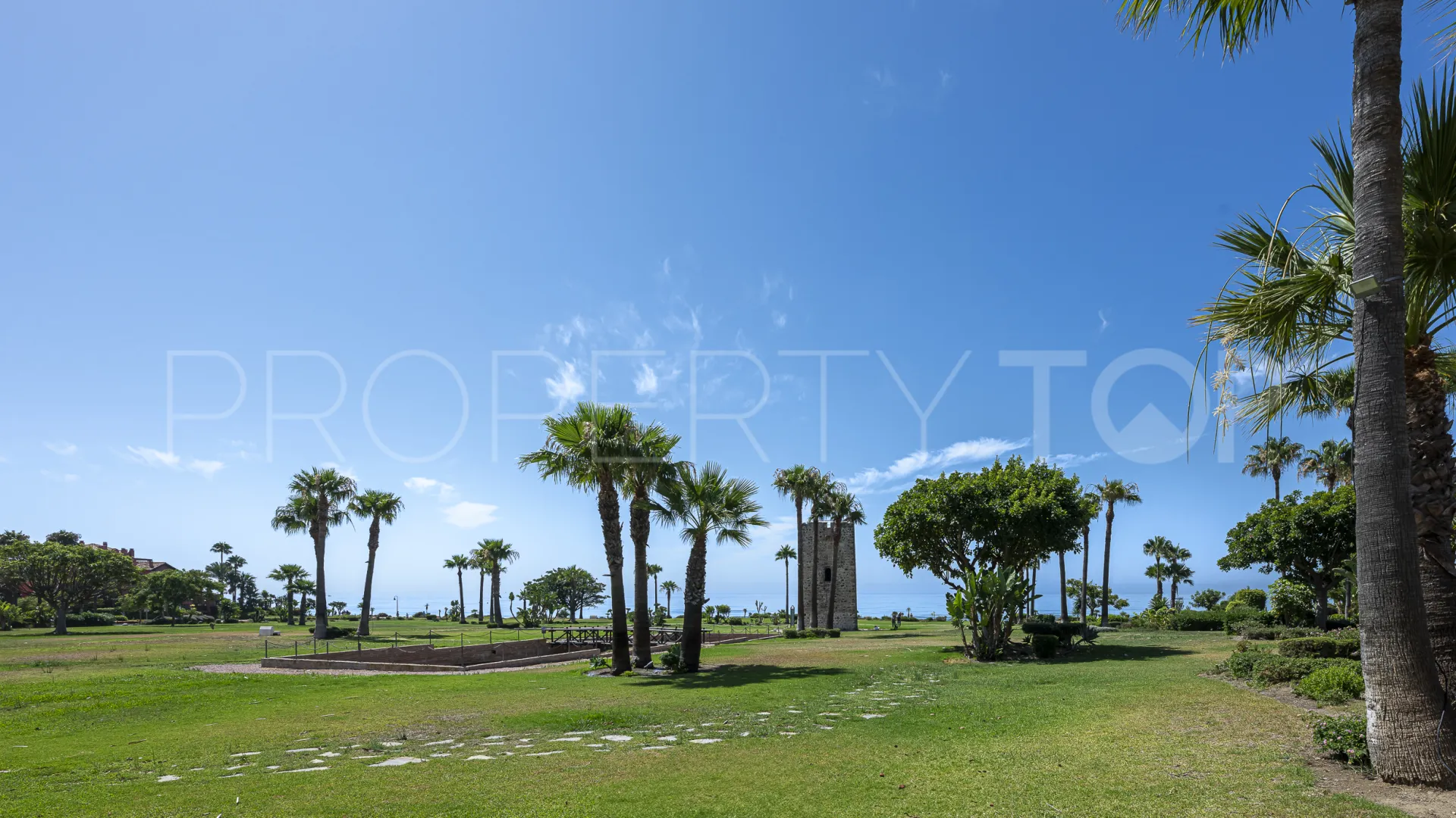 Ground floor apartment for sale in Menara Beach
