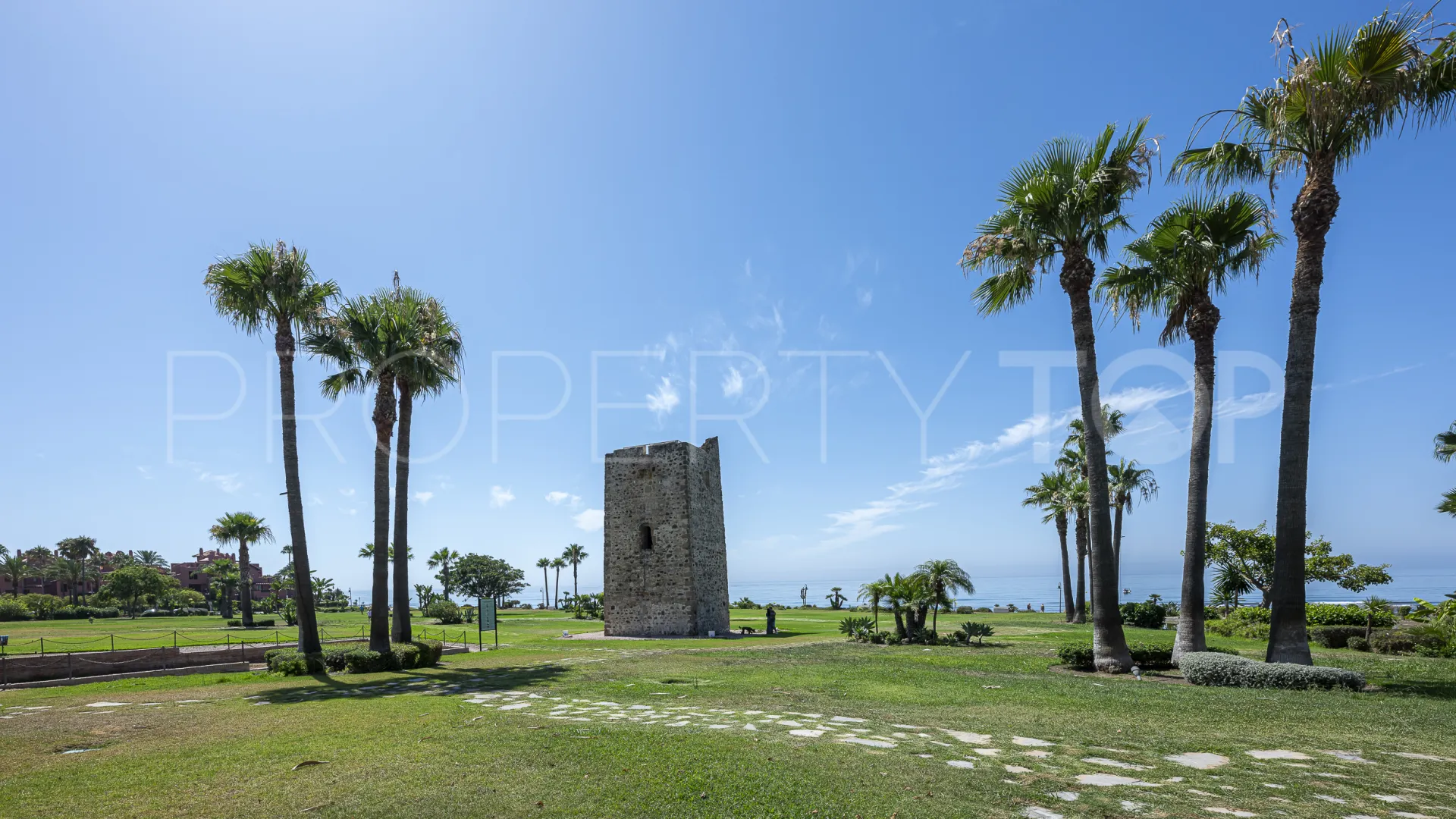 Ground floor apartment for sale in Menara Beach