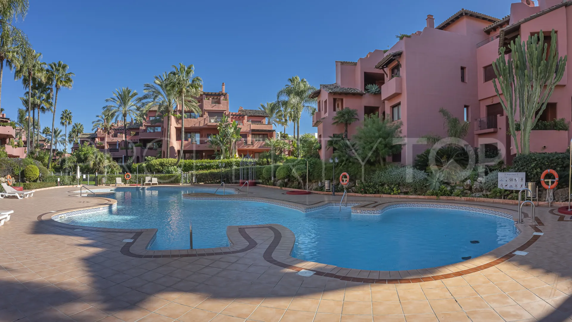 Ground floor apartment for sale in Menara Beach