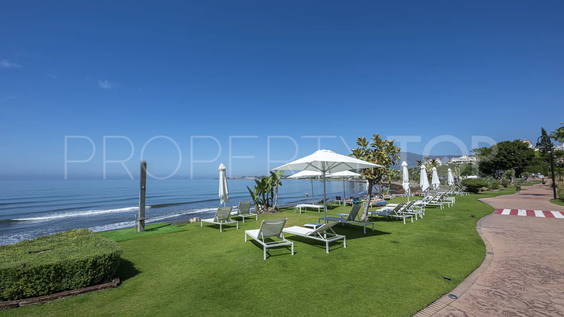 Ground floor apartment for sale in Menara Beach