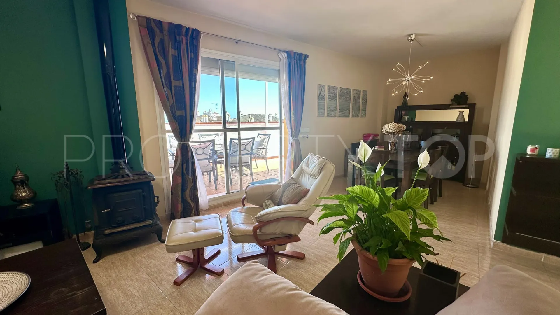 Ático con 3 dormitorios a la venta en San Pedro de Alcantara