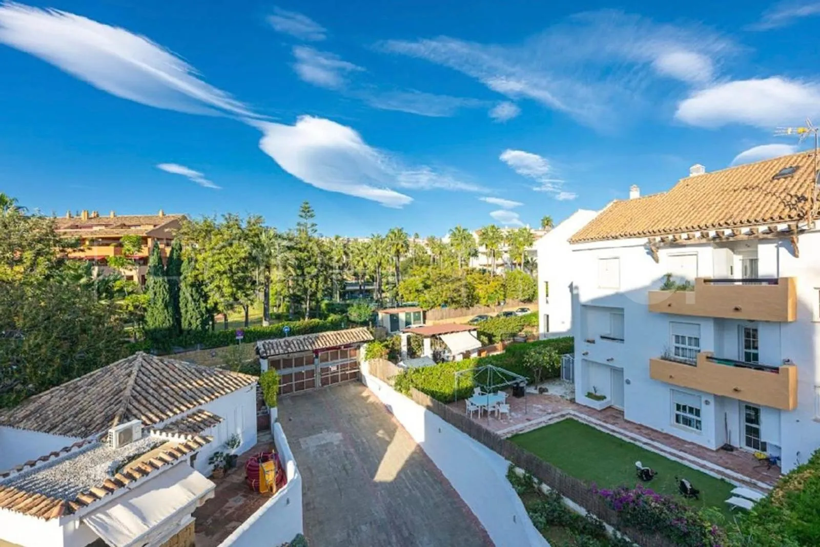 Apartment for sale in Bahia de Marbella