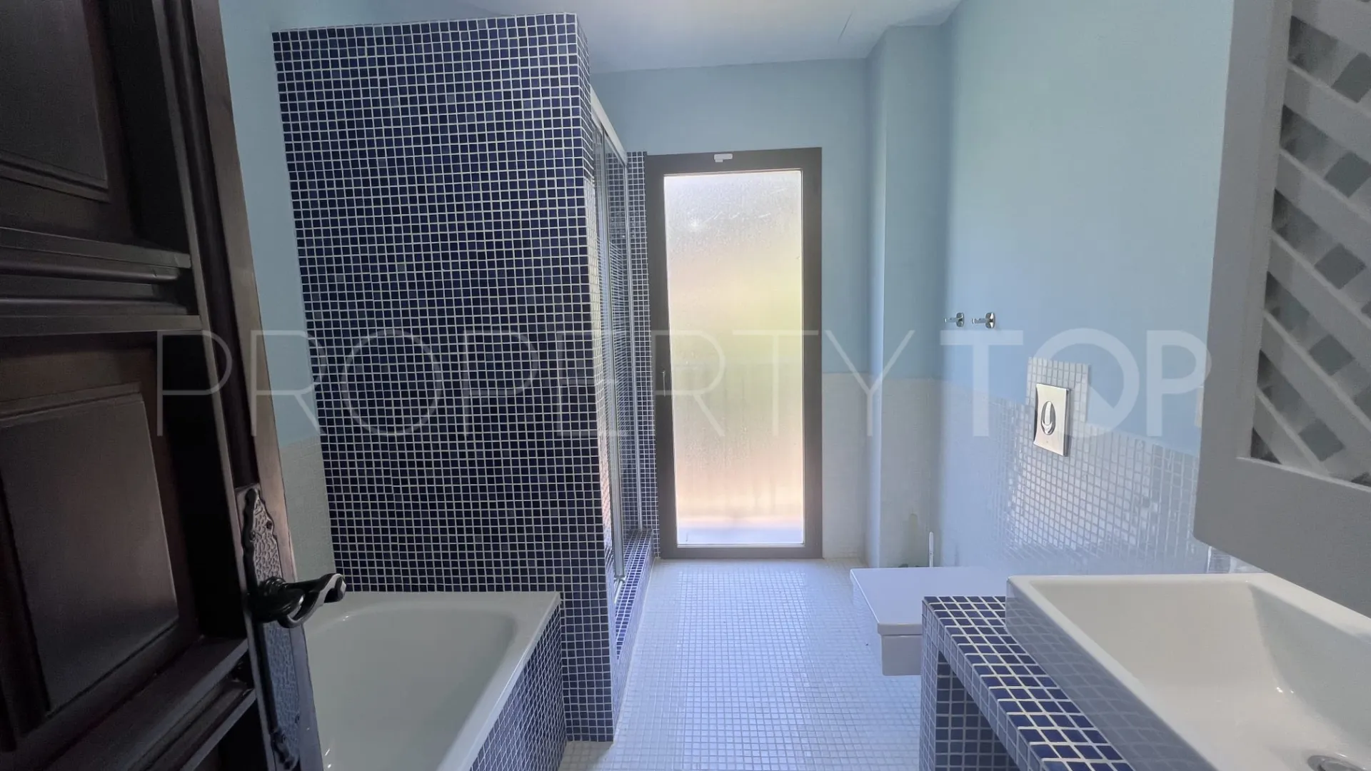 5 bedrooms villa in Atlanterra for sale