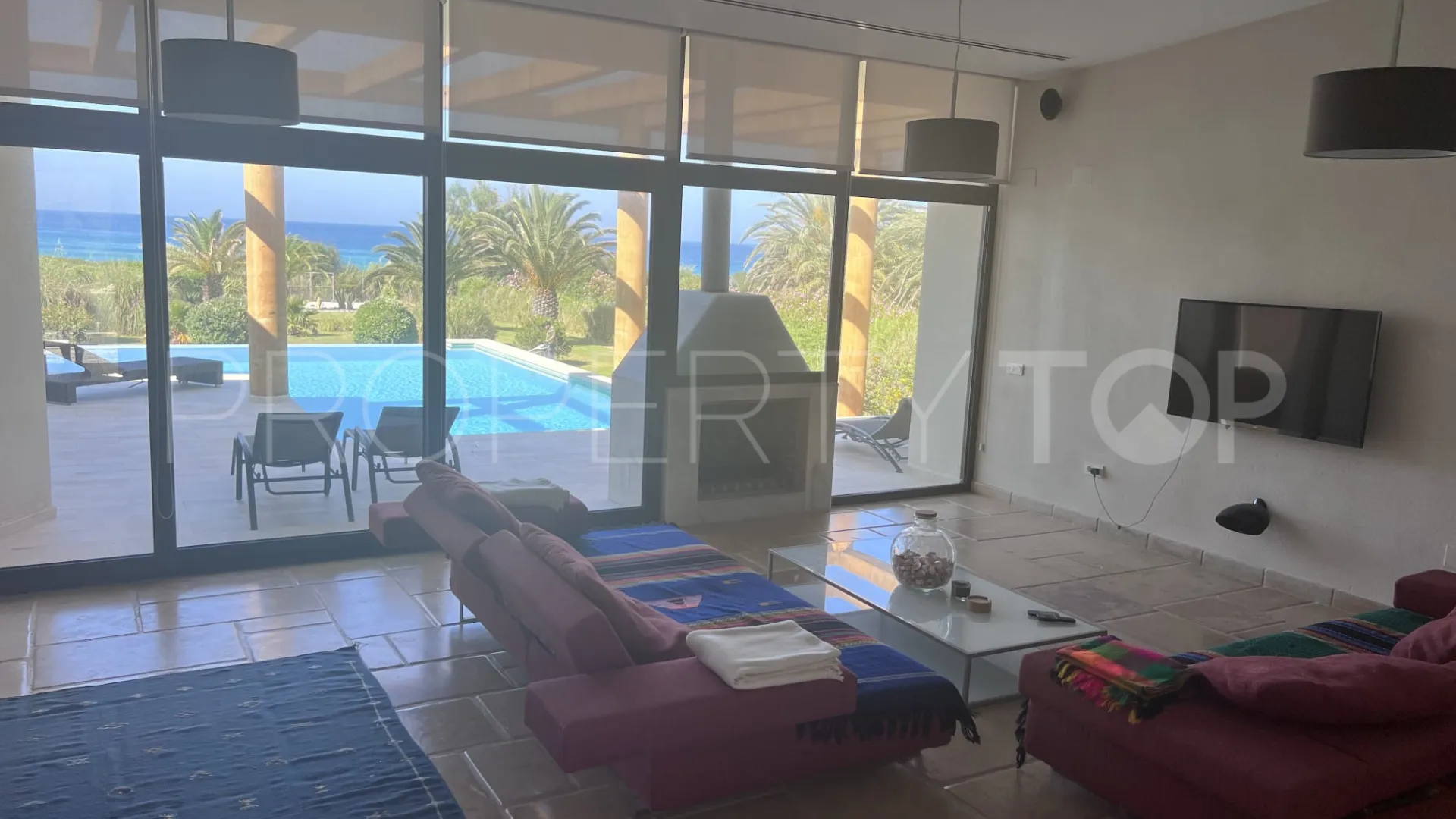 5 bedrooms villa in Atlanterra for sale