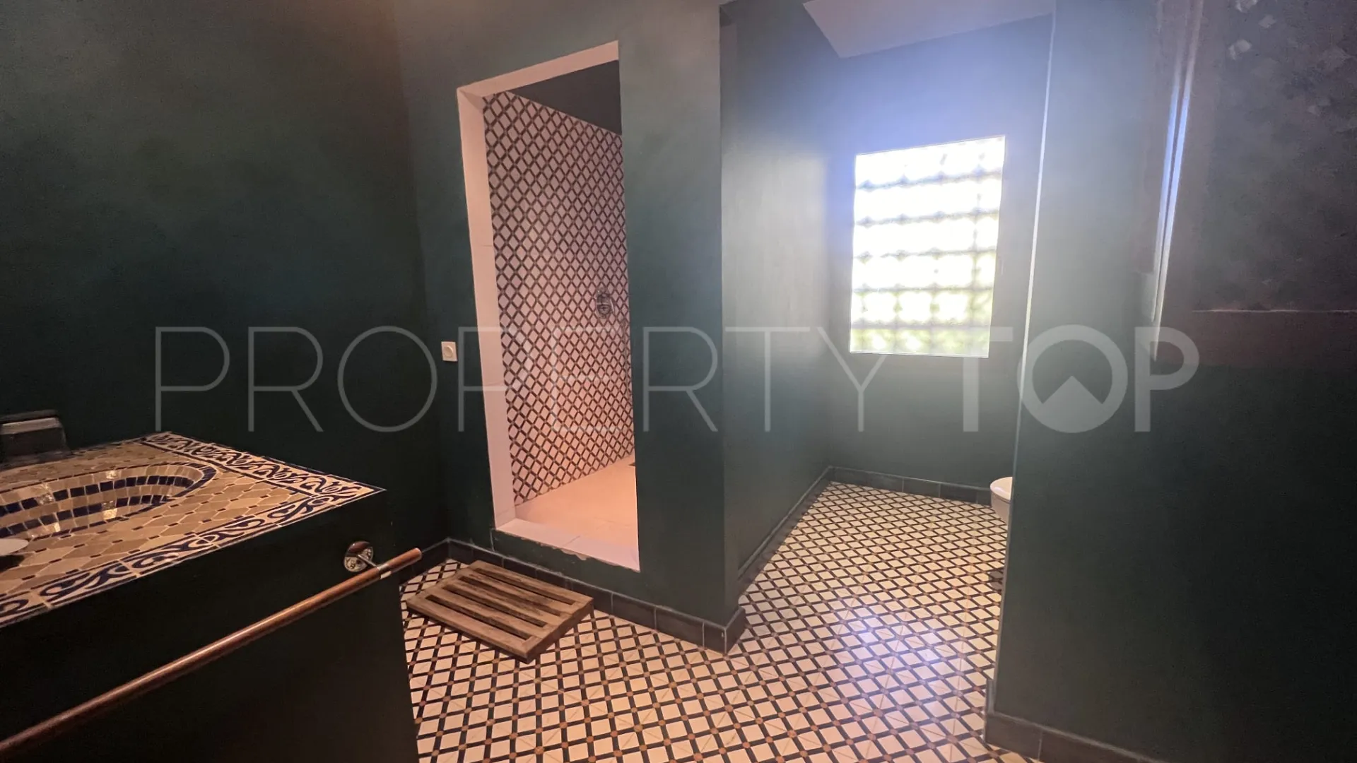 5 bedrooms villa in Atlanterra for sale