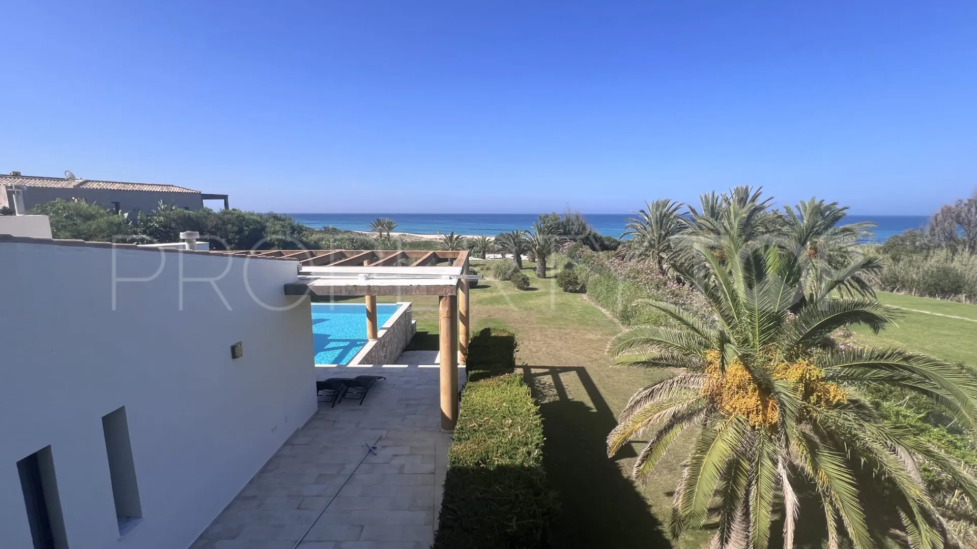 5 bedrooms villa in Atlanterra for sale