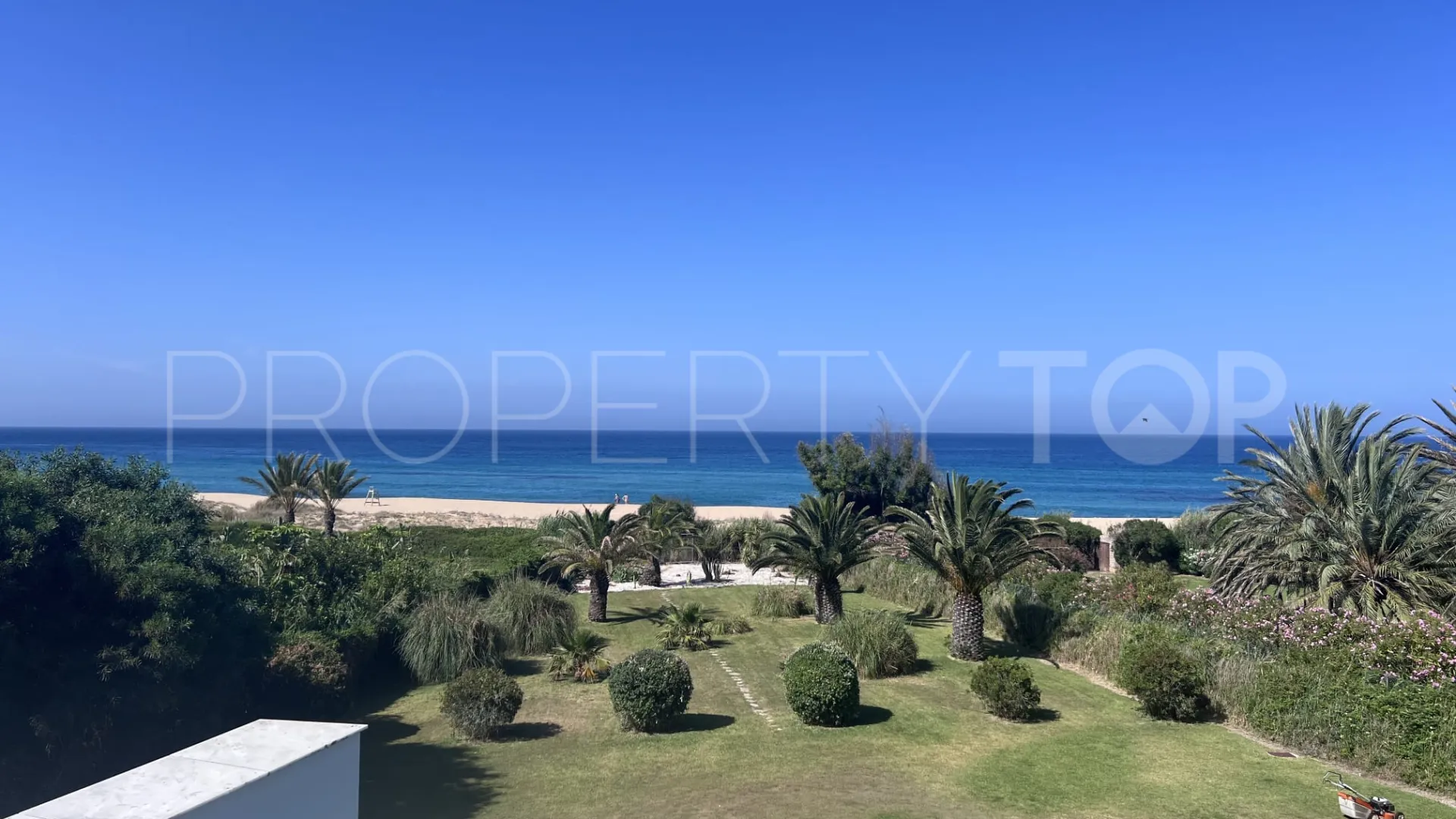 5 bedrooms villa in Atlanterra for sale