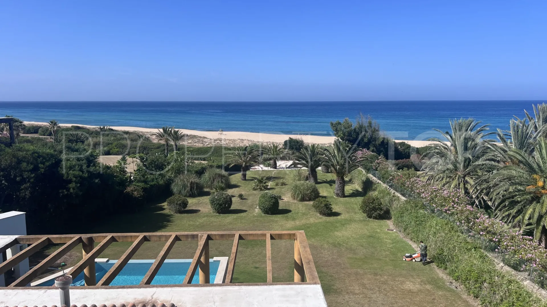 5 bedrooms villa in Atlanterra for sale