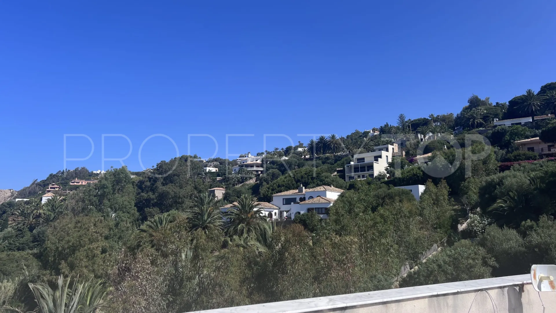 5 bedrooms villa in Atlanterra for sale
