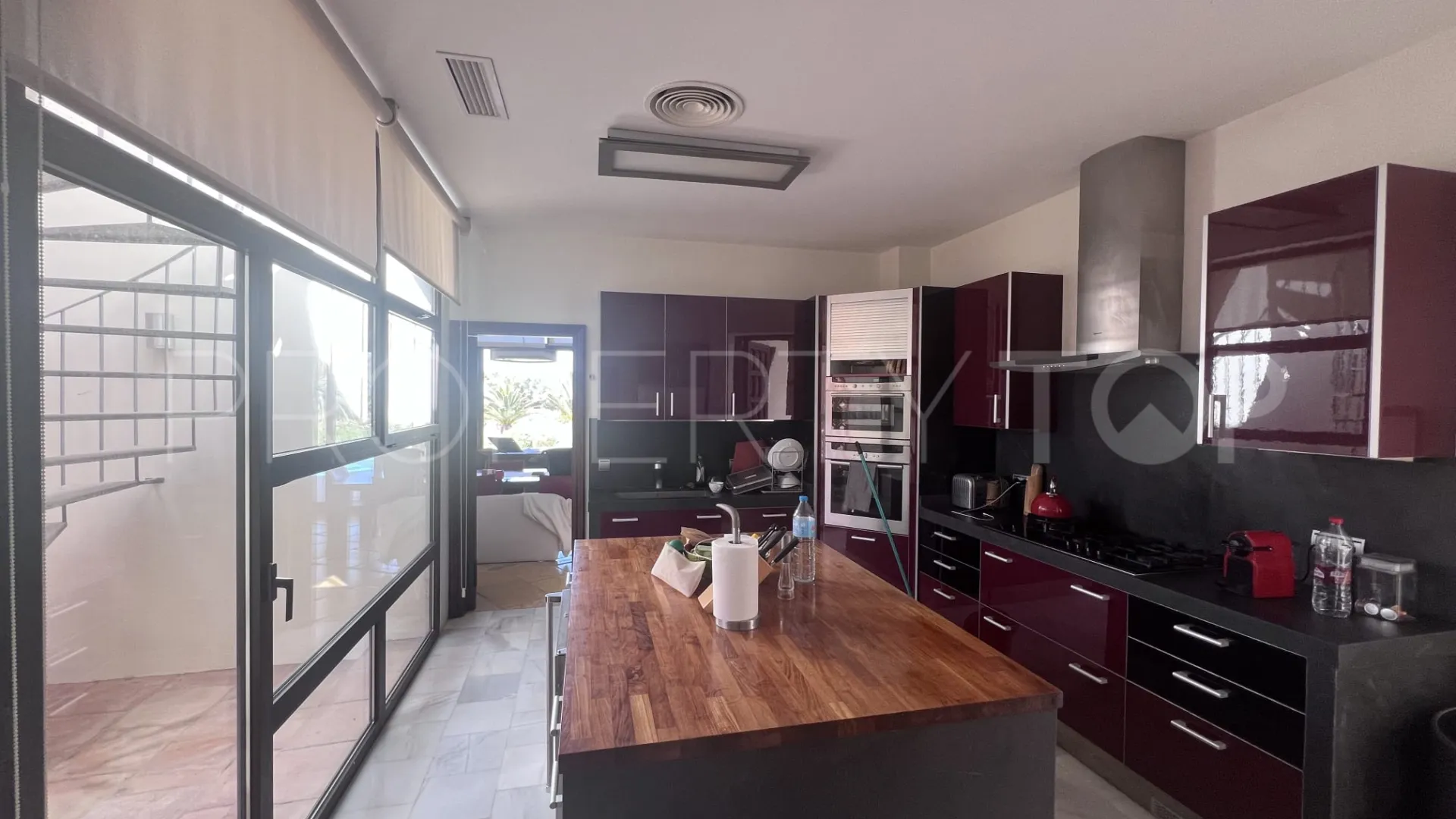5 bedrooms villa in Atlanterra for sale