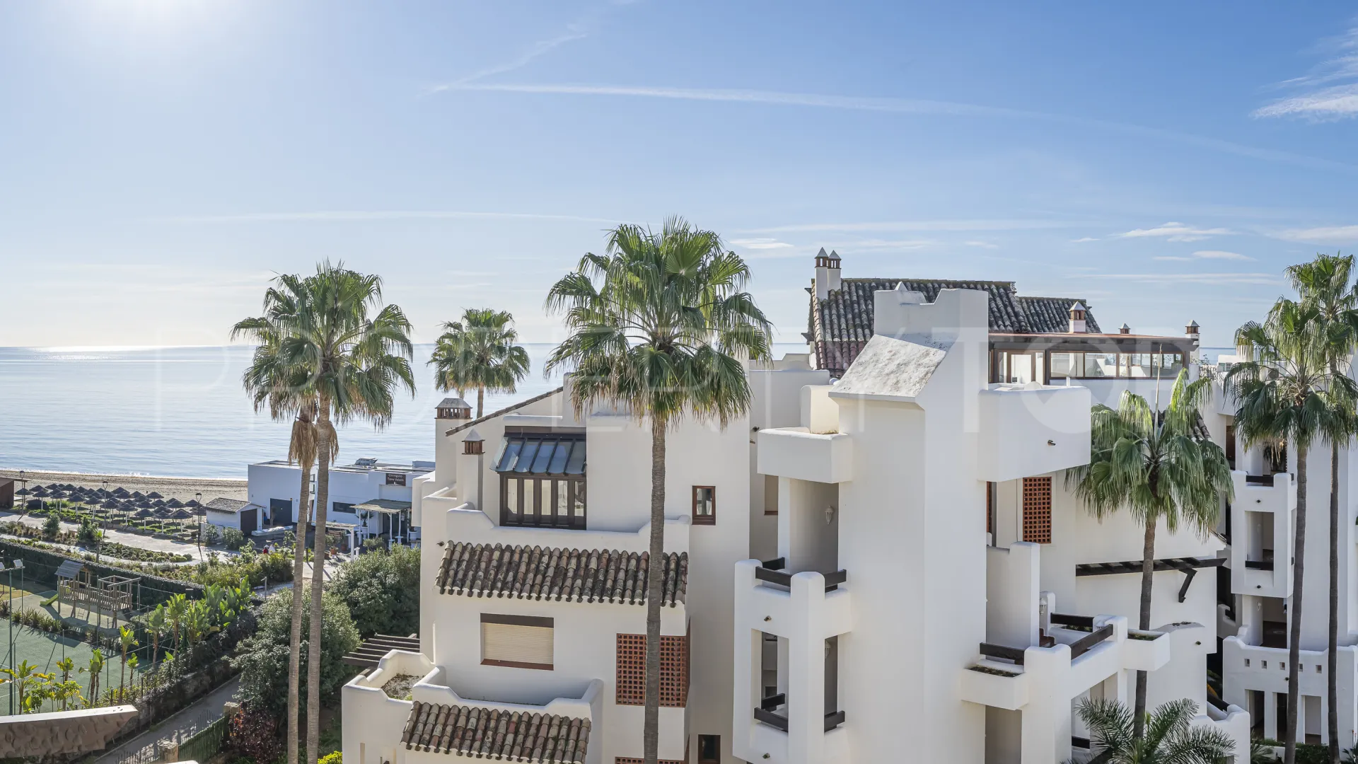 Apartamento planta baja en venta con 3 dormitorios en Bahía del Velerín