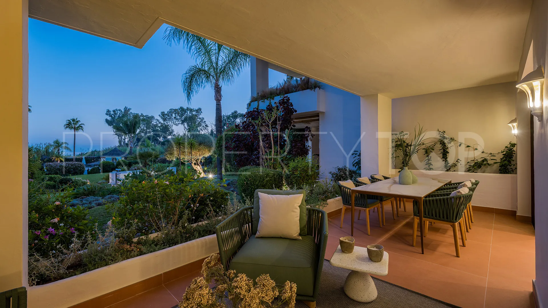Apartamento planta baja en venta con 3 dormitorios en Bahía del Velerín