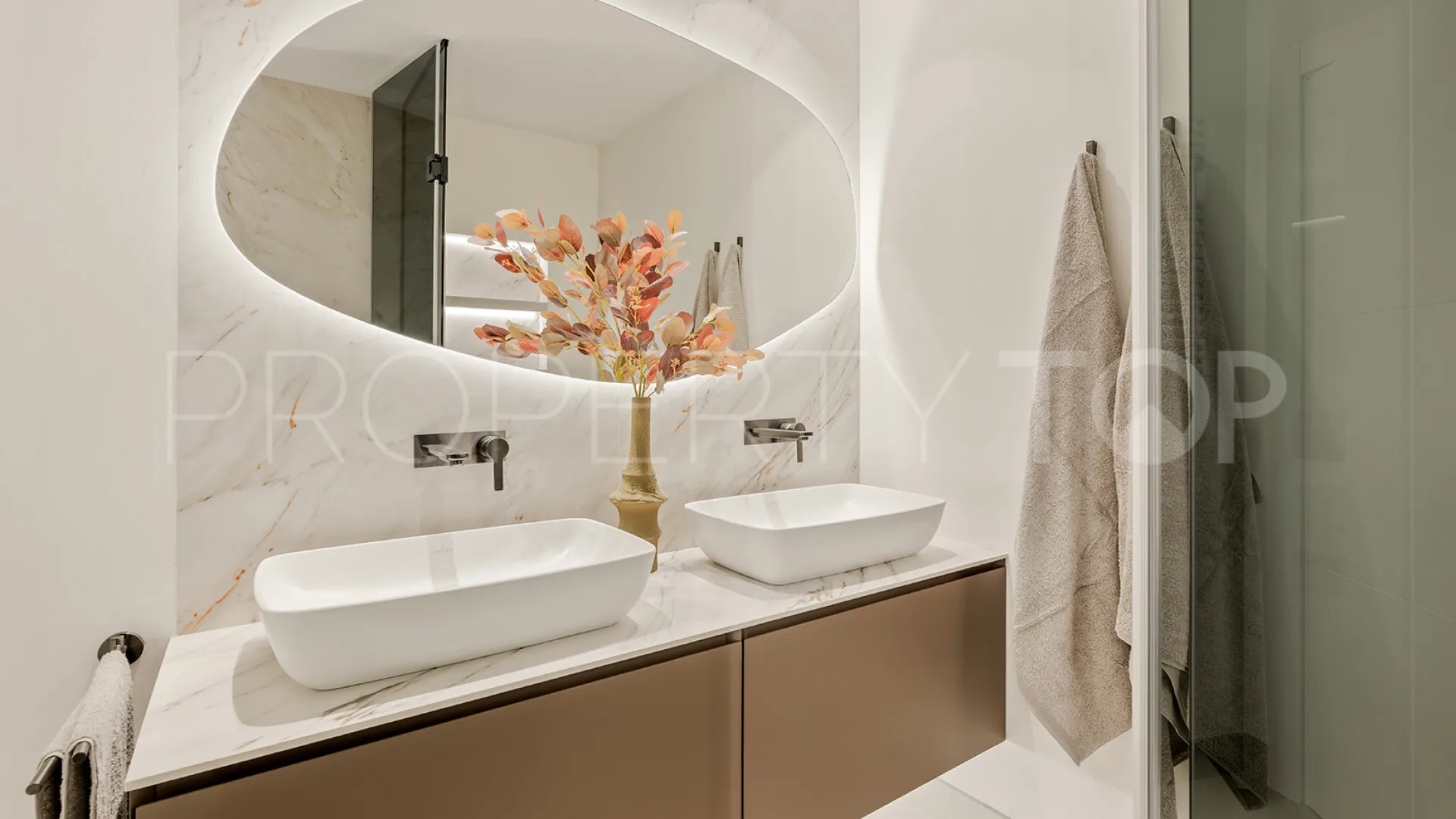 Apartamento planta baja en venta con 3 dormitorios en Bahía del Velerín