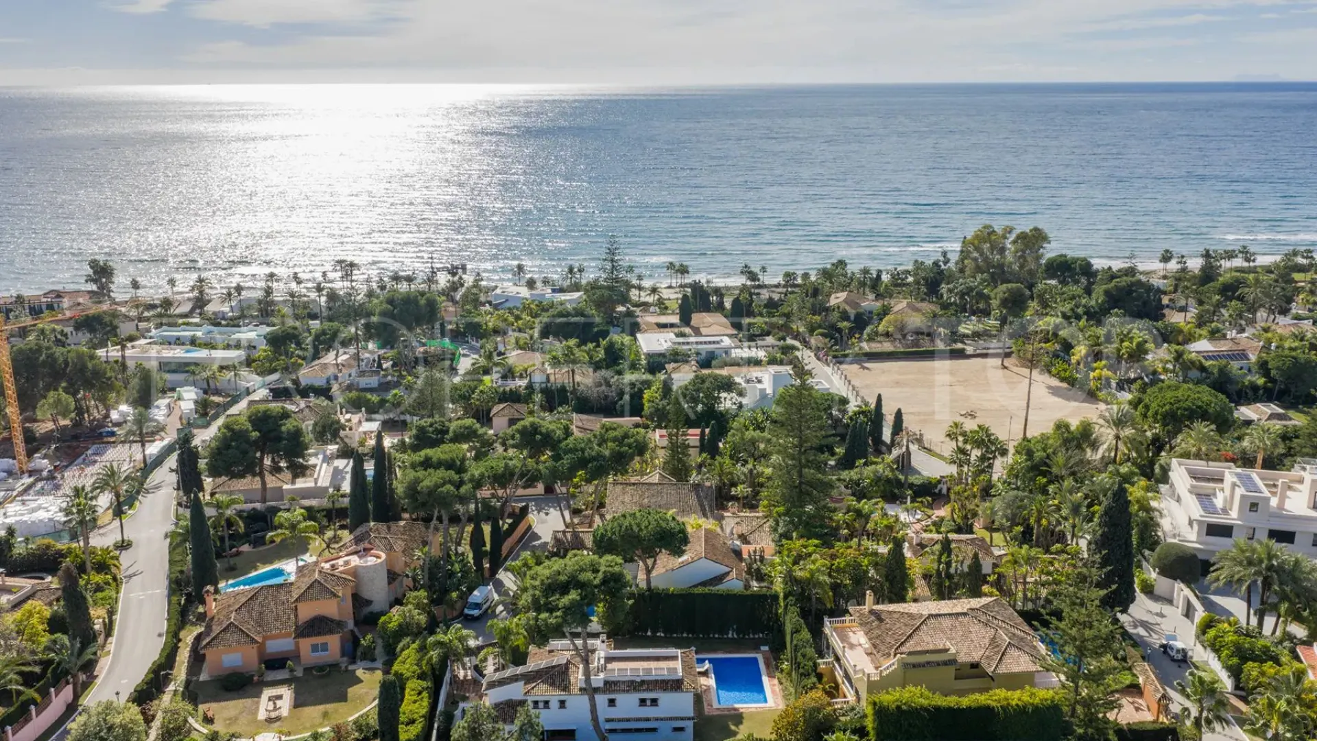 Villa con 5 dormitorios a la venta en Los Monteros Playa