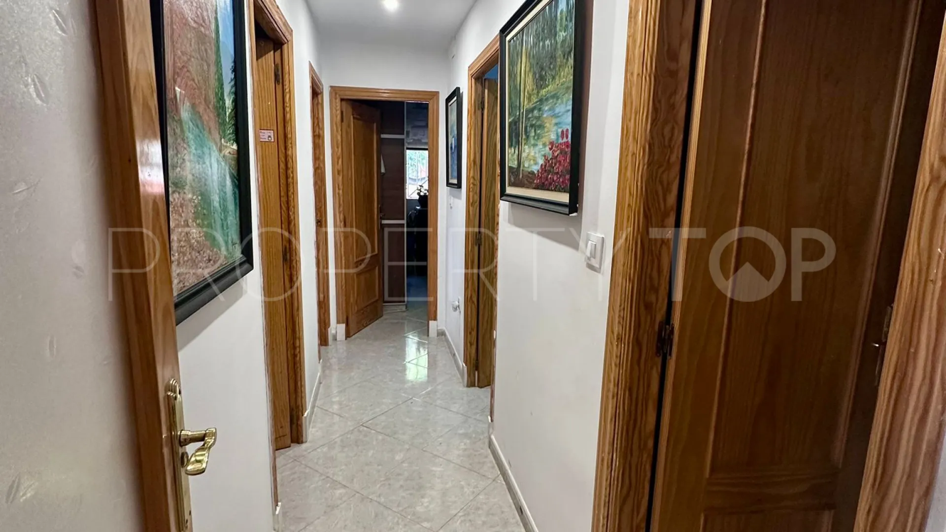 Buy San Pedro de Alcantara 4 bedrooms ground floor apartment