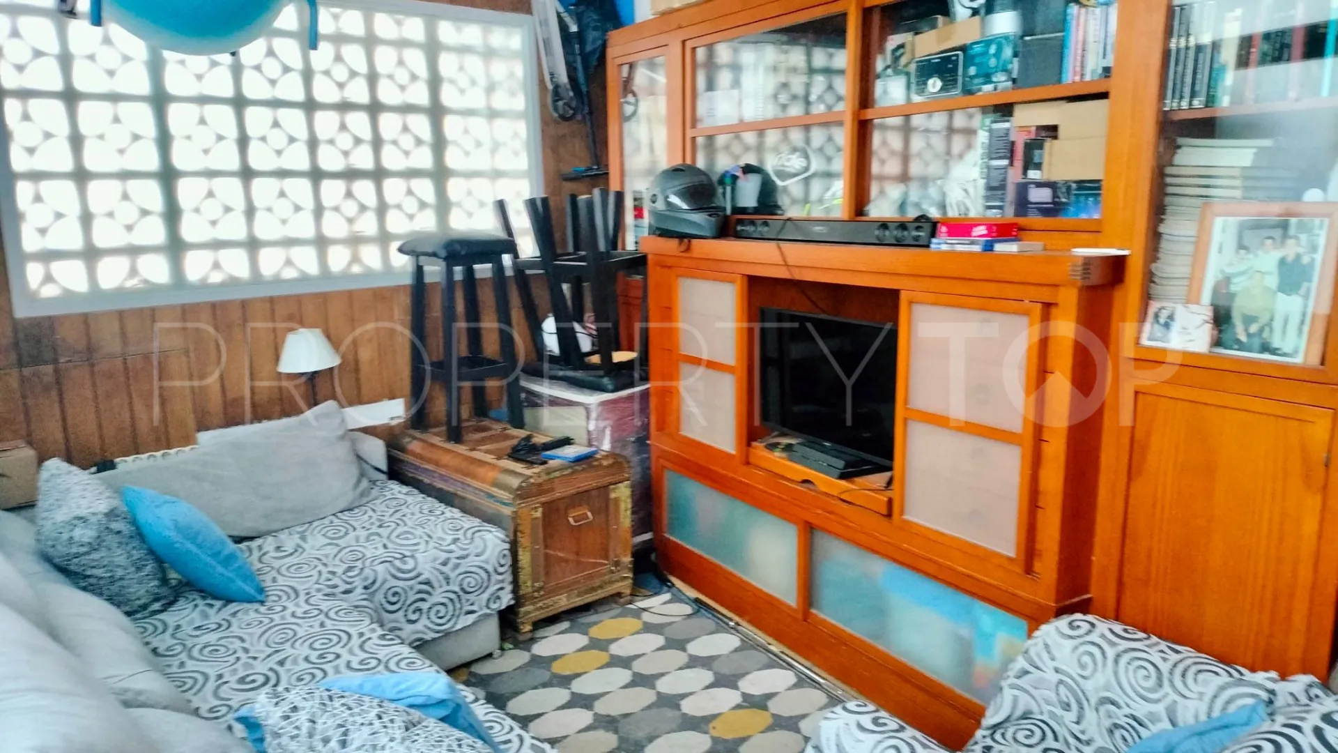 Buy San Pedro de Alcantara 4 bedrooms ground floor apartment