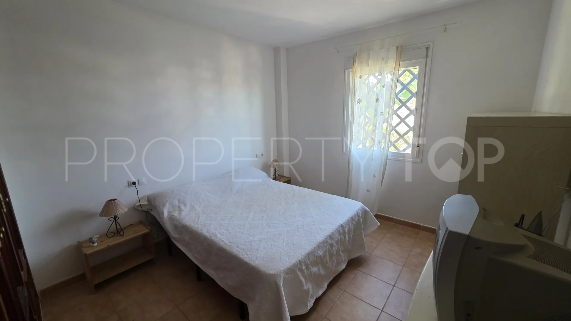 Ground floor apartment for sale in Tarifa