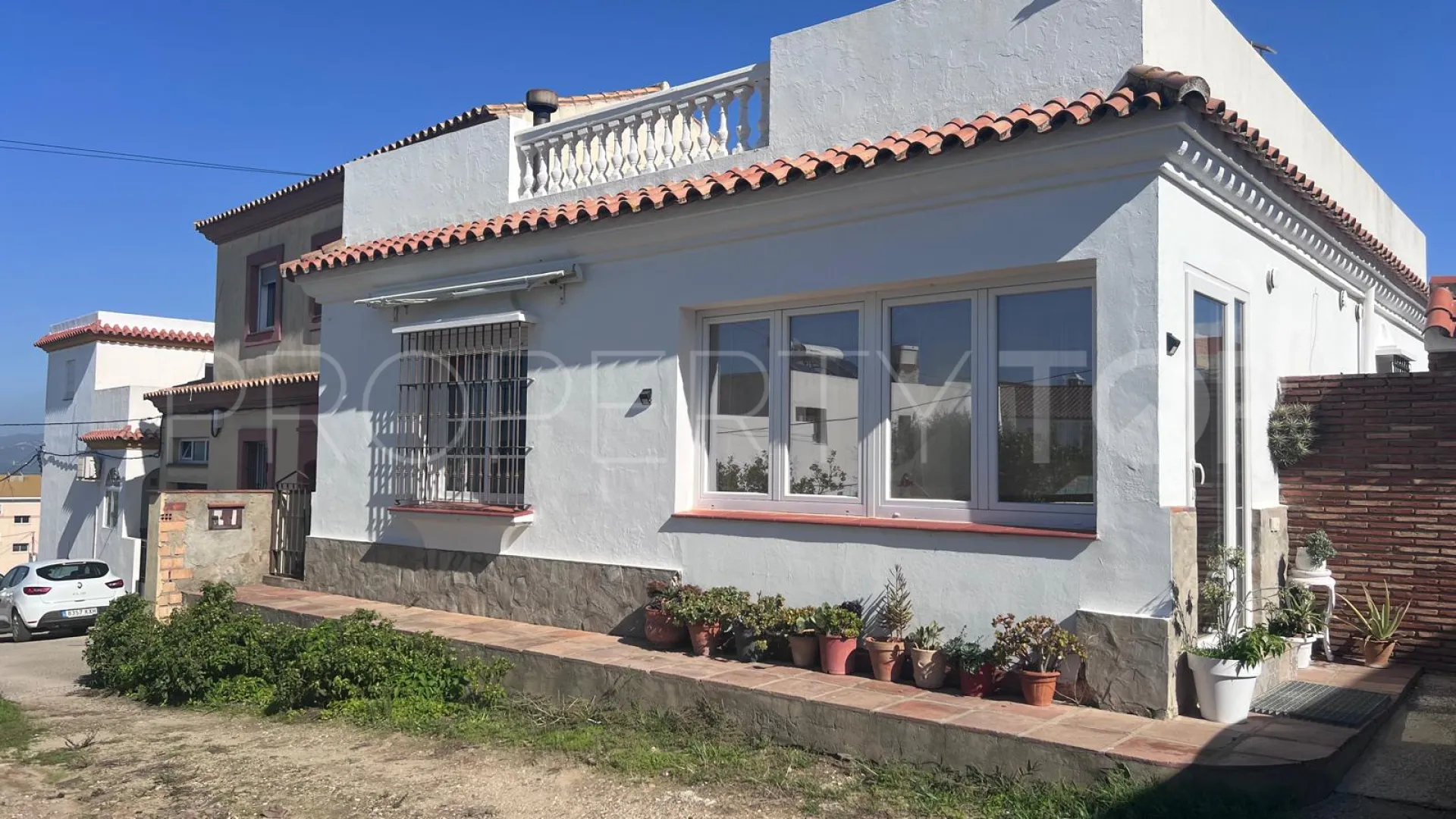 Tarifa chalet for sale