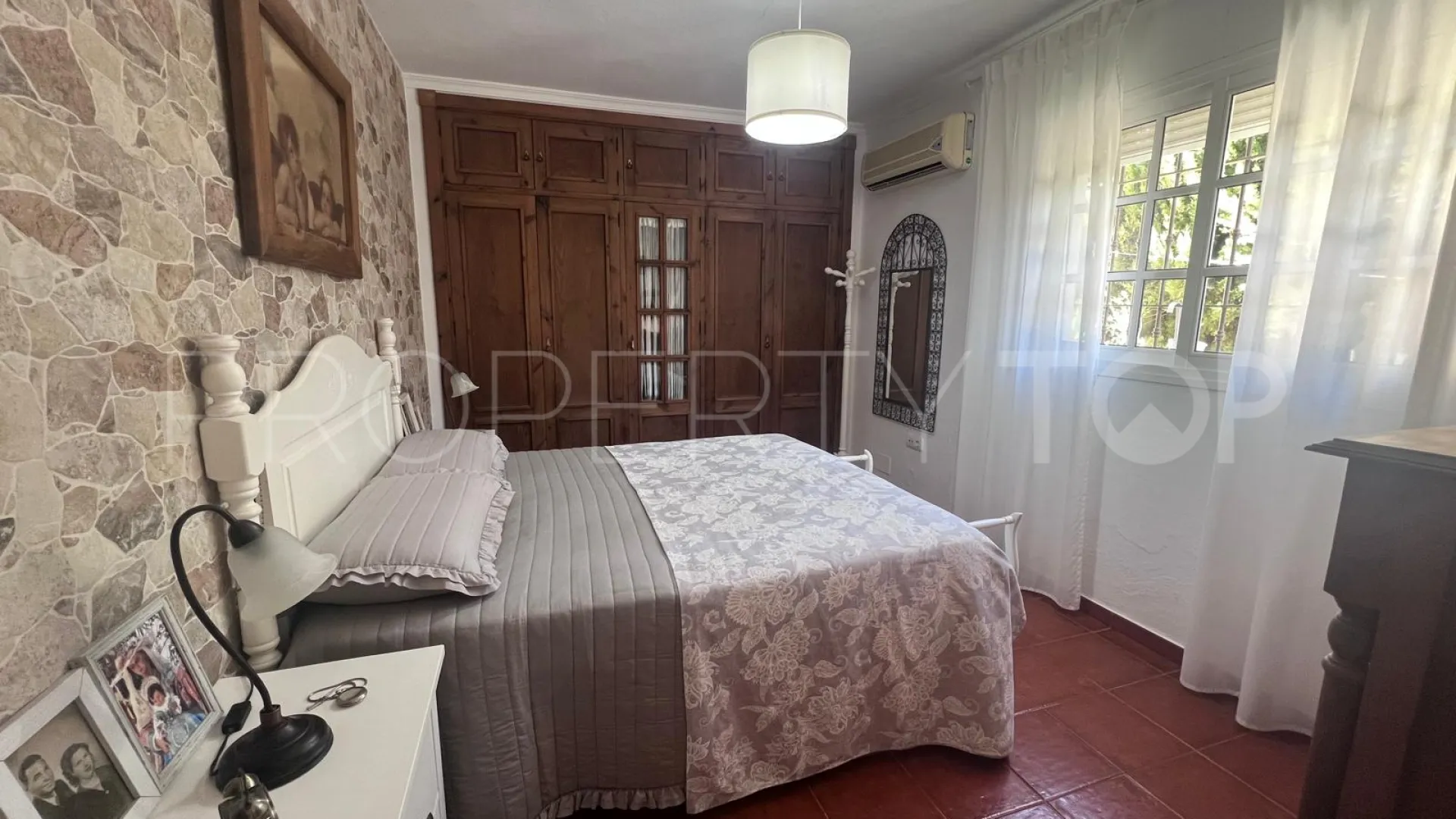 Tarifa chalet for sale