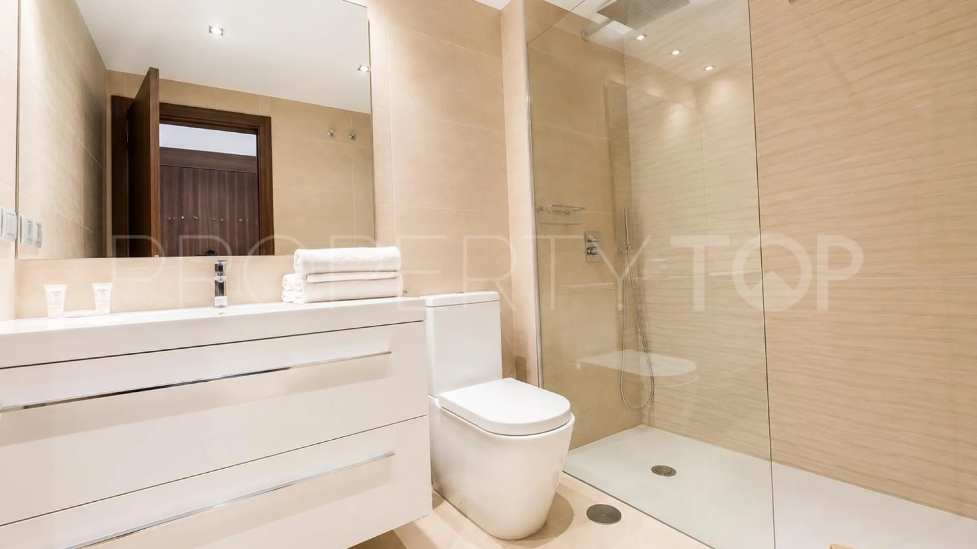 Cortijo Blanco, atico duplex en venta de 3 dormitorios