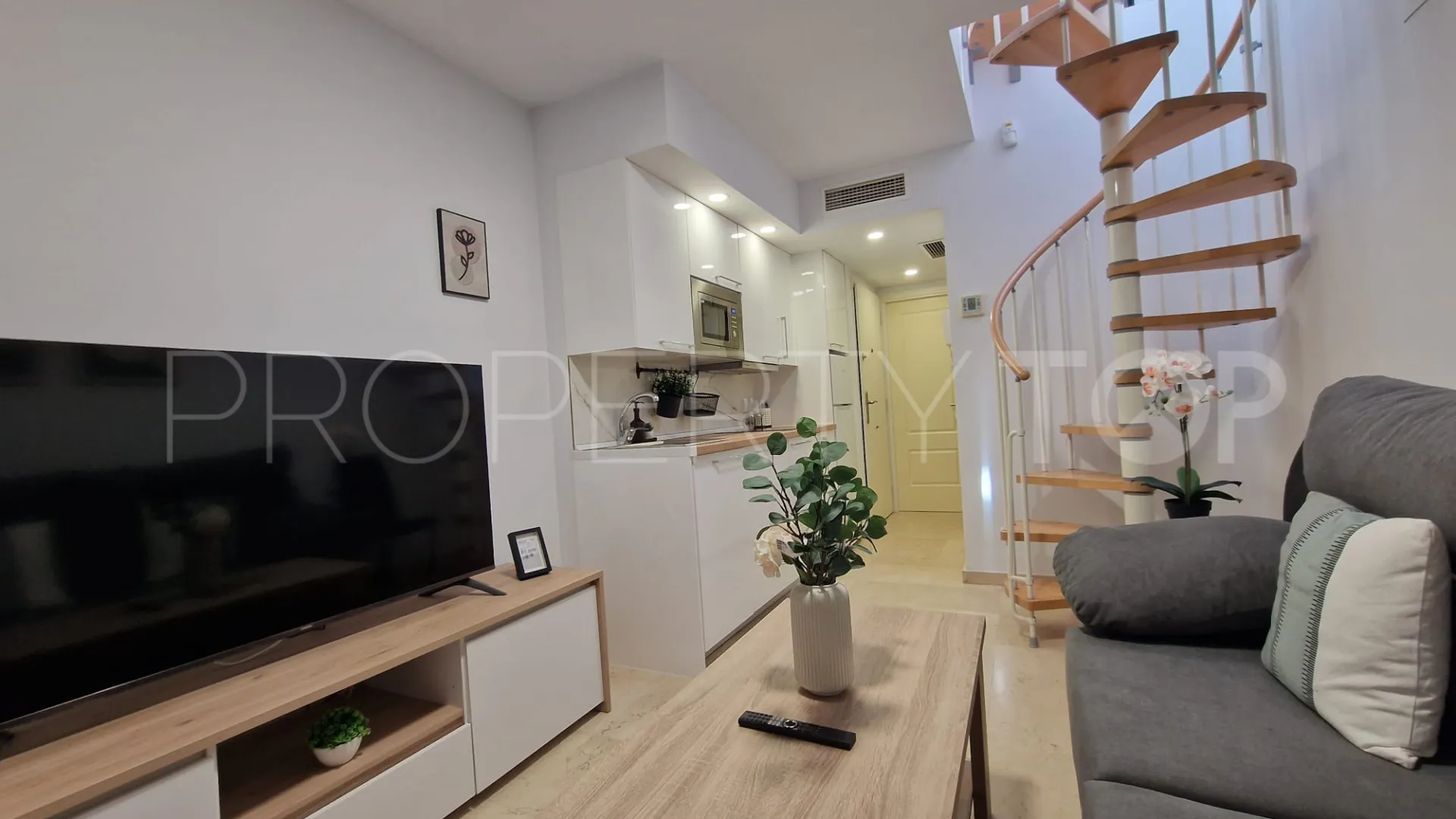For sale penthouse in Benalmadena Costa