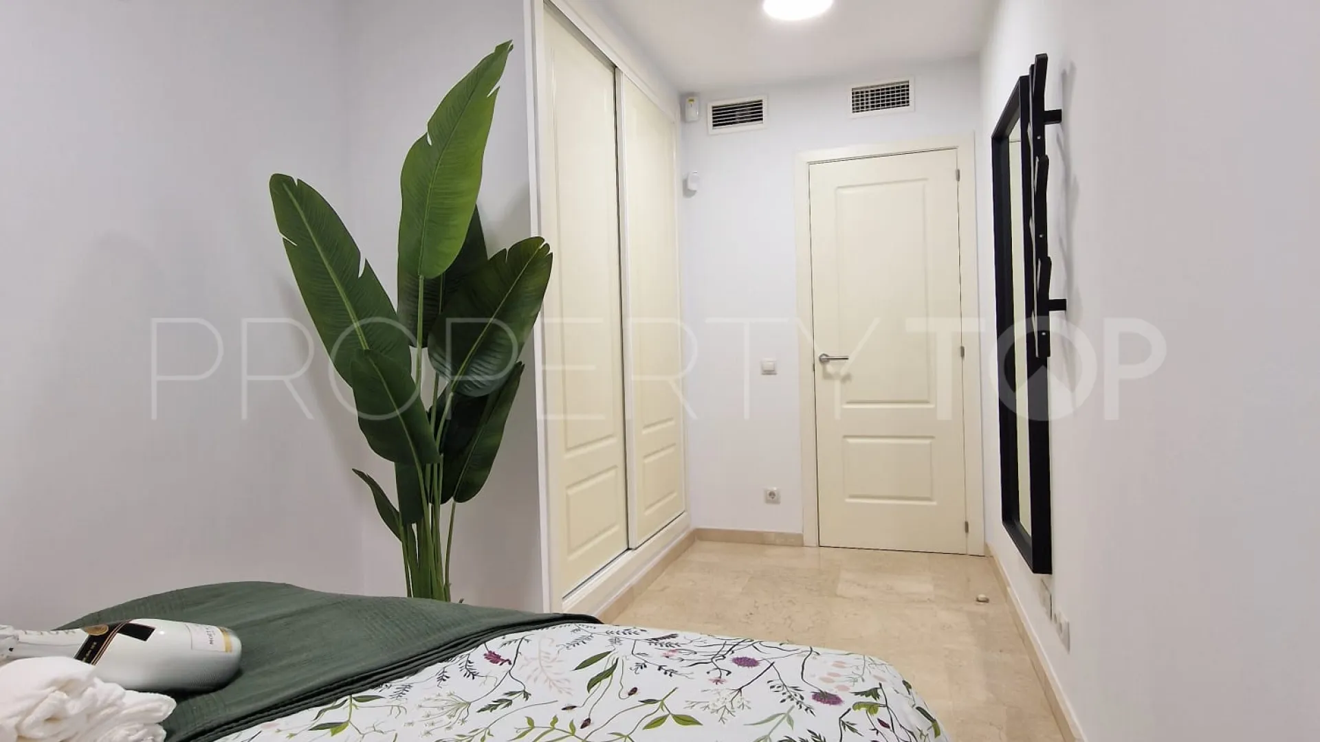 For sale penthouse in Benalmadena Costa