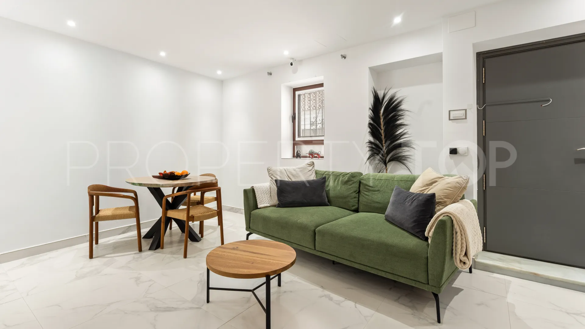 Adosado de 1 dormitorio a la venta en Estepona Casco Antiguo