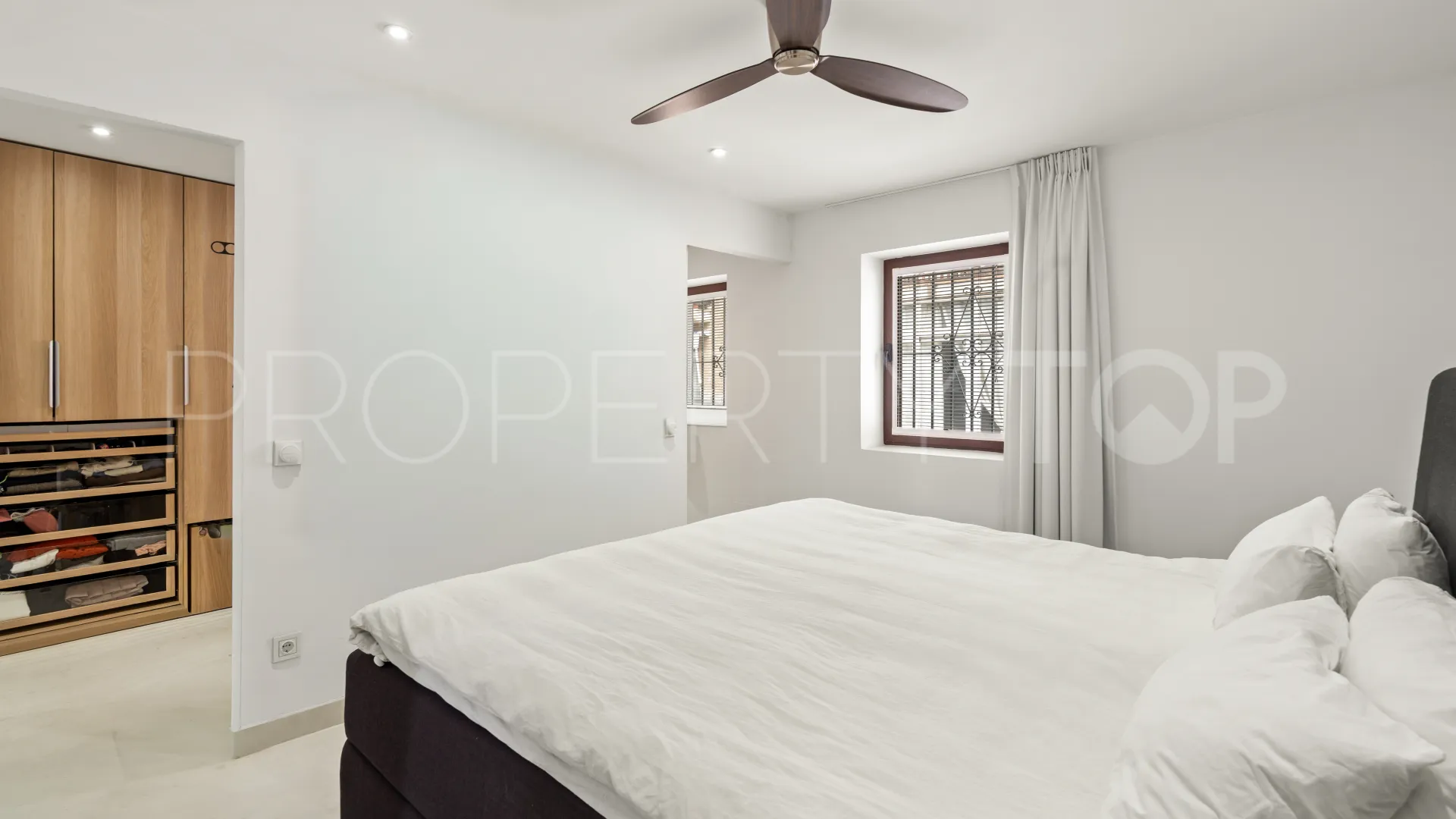 Adosado de 1 dormitorio a la venta en Estepona Casco Antiguo