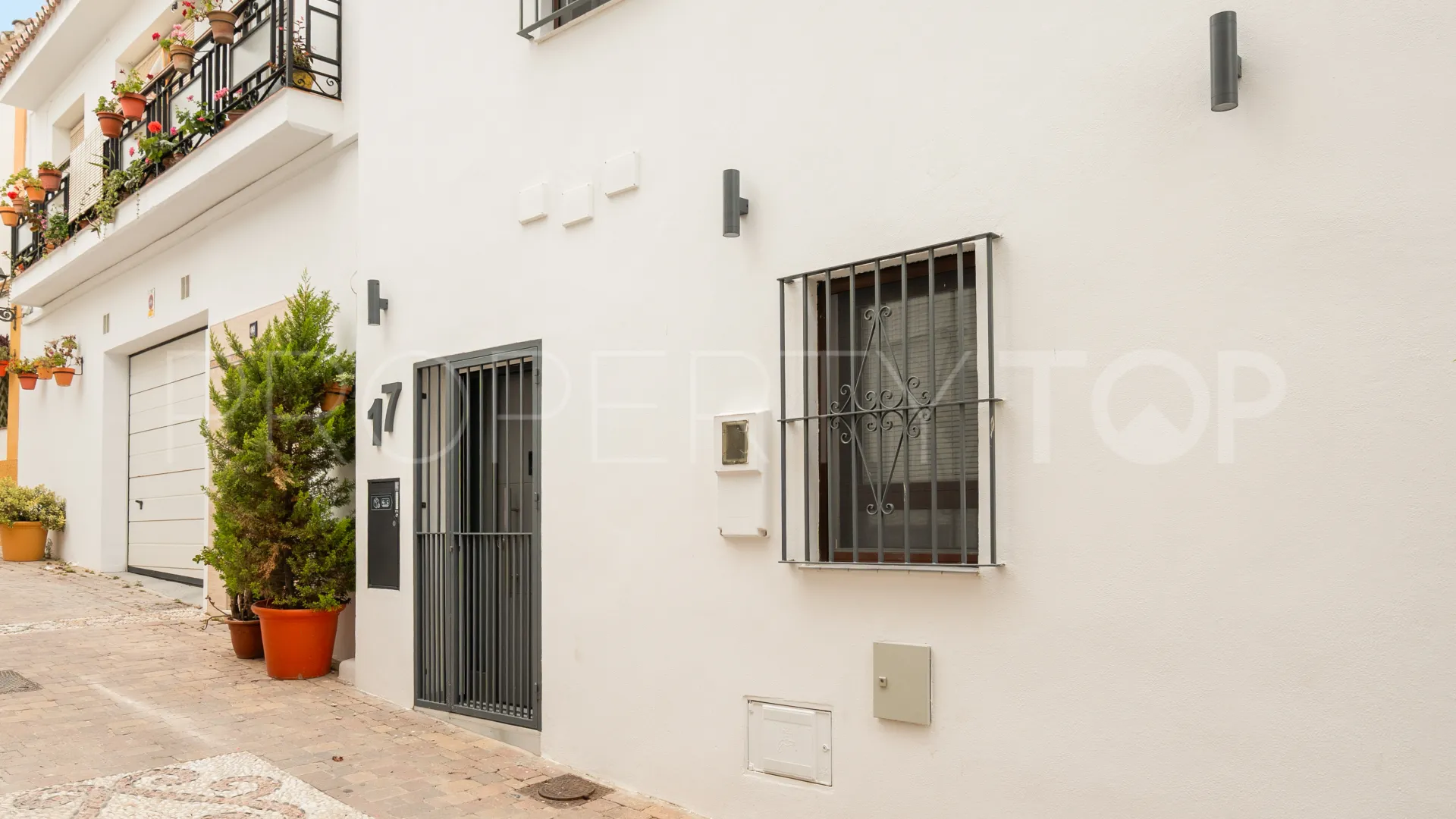 Adosado de 1 dormitorio a la venta en Estepona Casco Antiguo