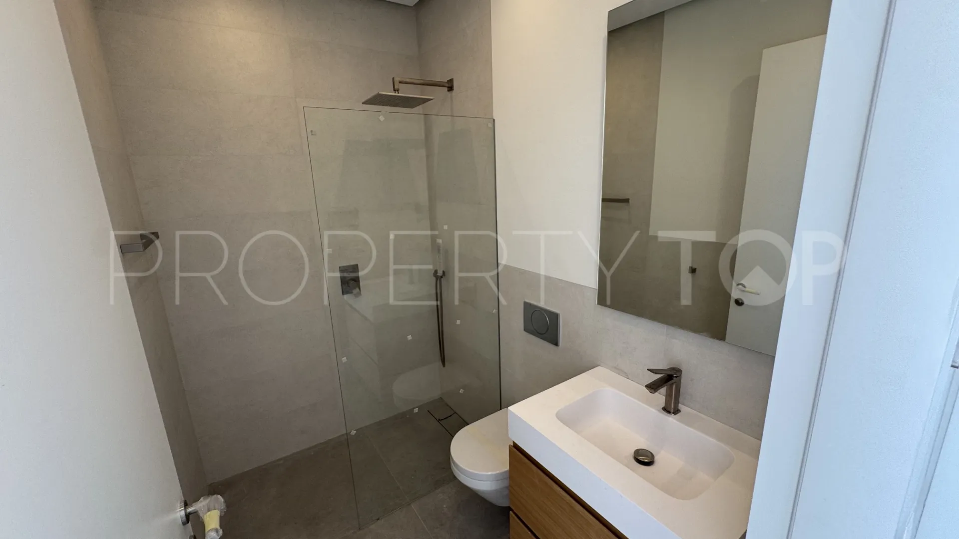 Villa for sale in Los Arqueros with 5 bedrooms