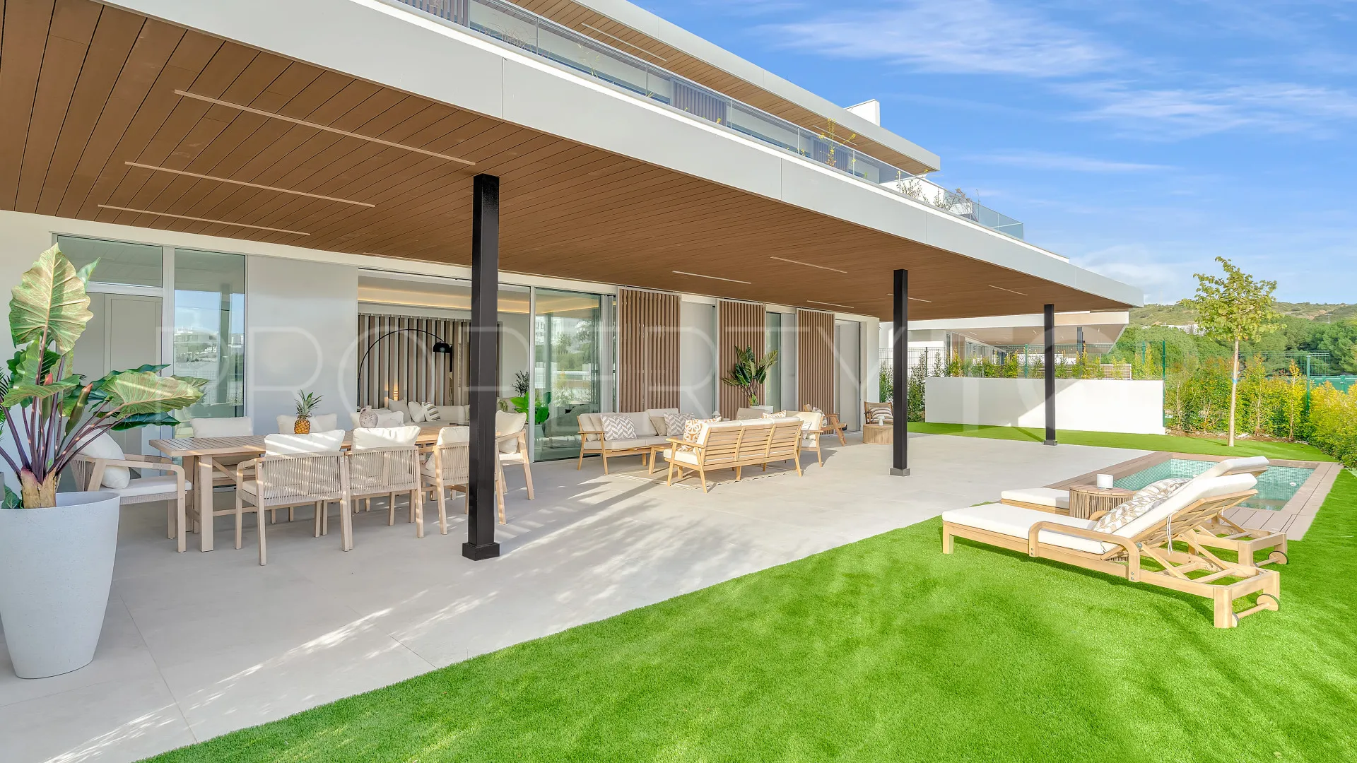 For sale ground floor apartment with 4 bedrooms in Santa Clara