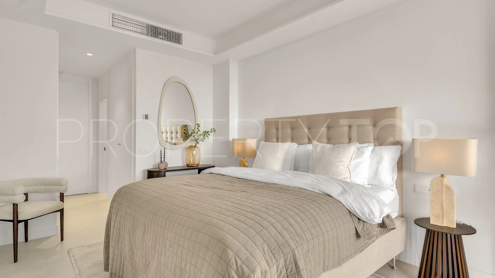 For sale ground floor apartment with 4 bedrooms in Santa Clara