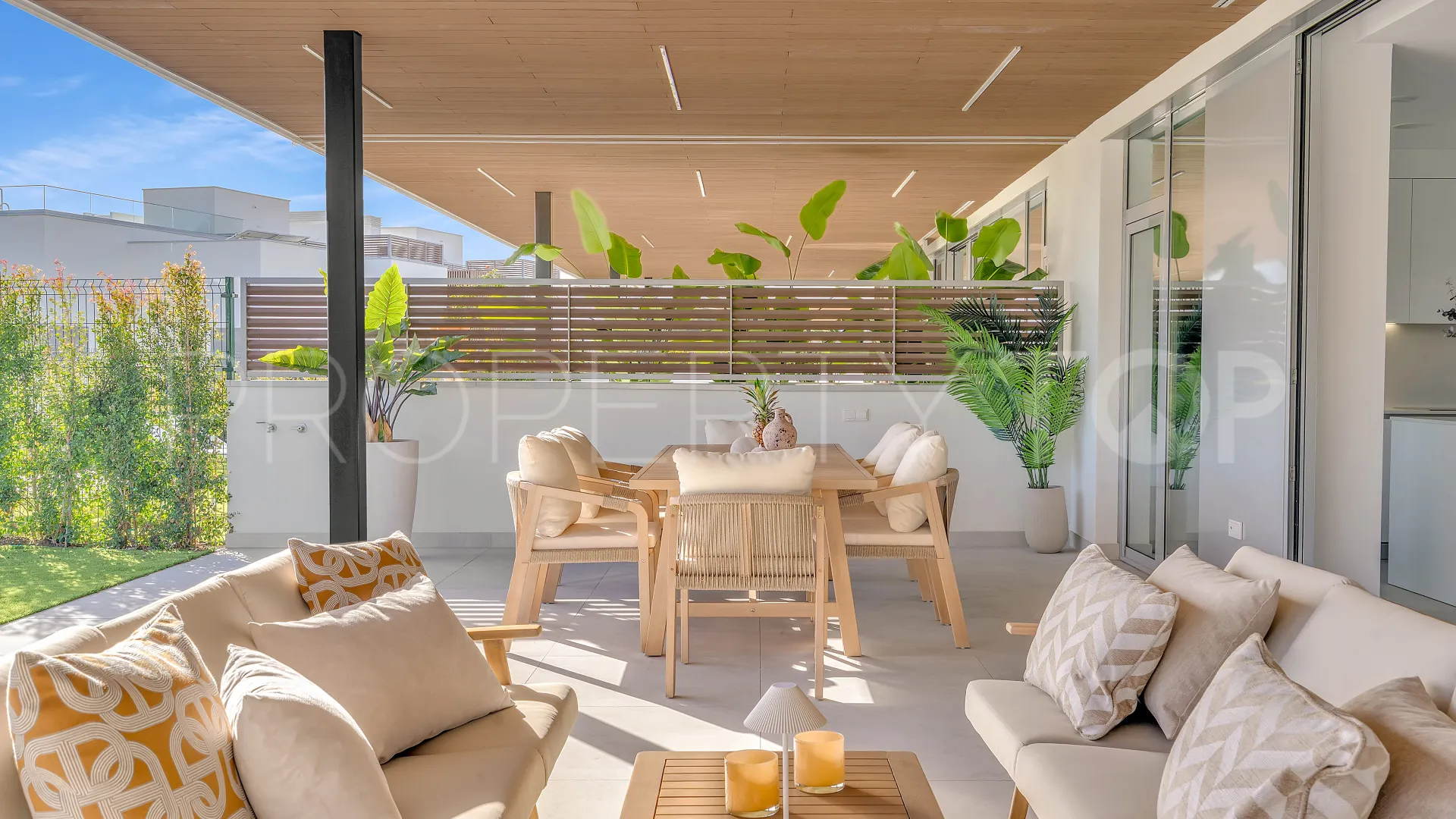 For sale ground floor apartment with 4 bedrooms in Santa Clara