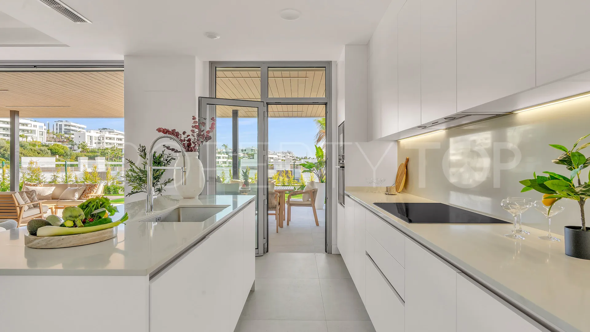 For sale ground floor apartment with 4 bedrooms in Santa Clara
