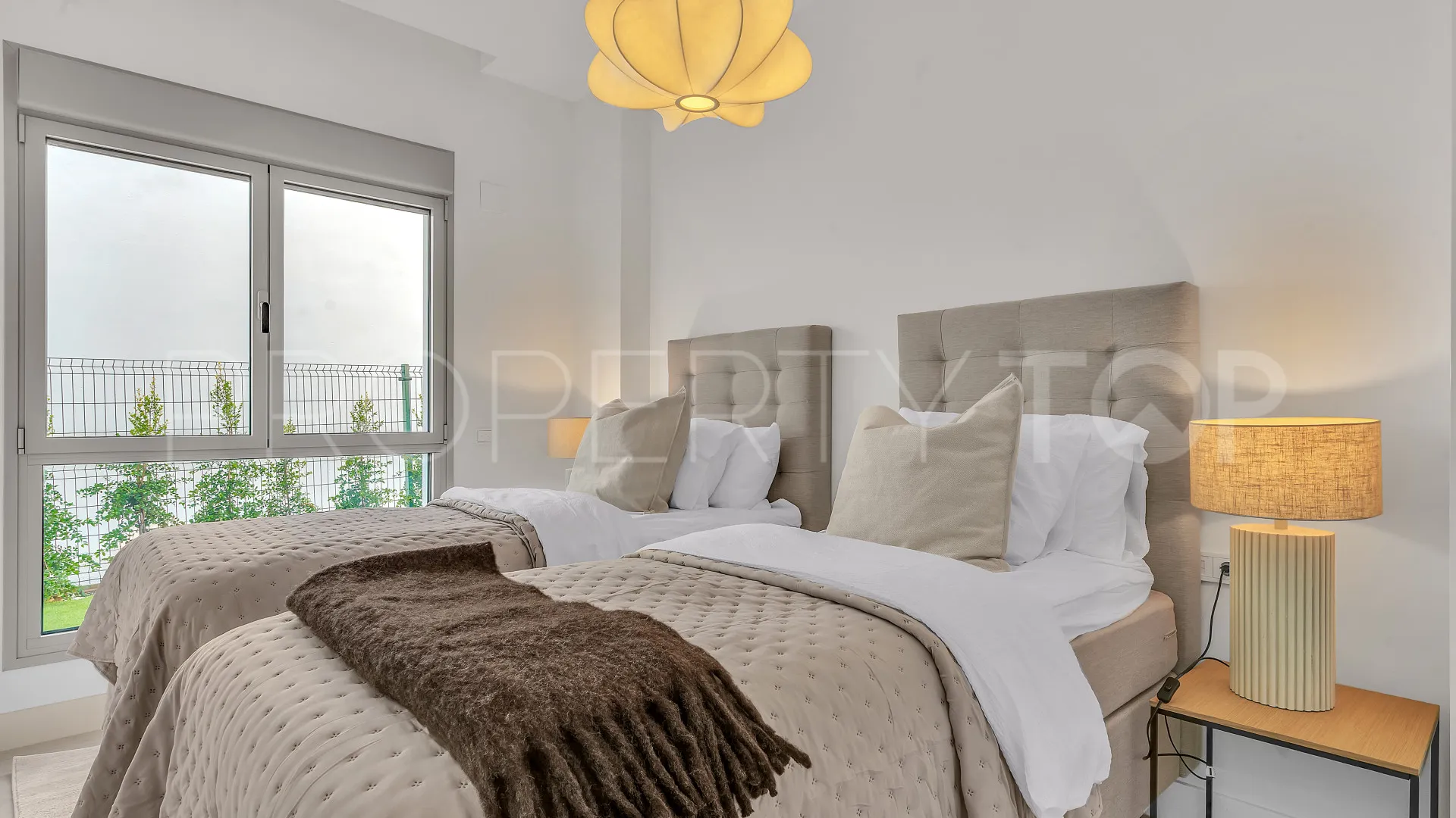 For sale ground floor apartment with 4 bedrooms in Santa Clara