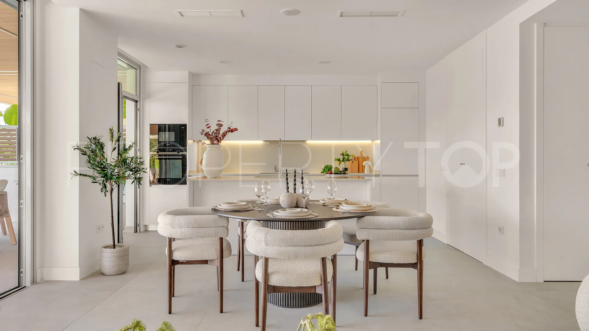For sale ground floor apartment with 4 bedrooms in Santa Clara