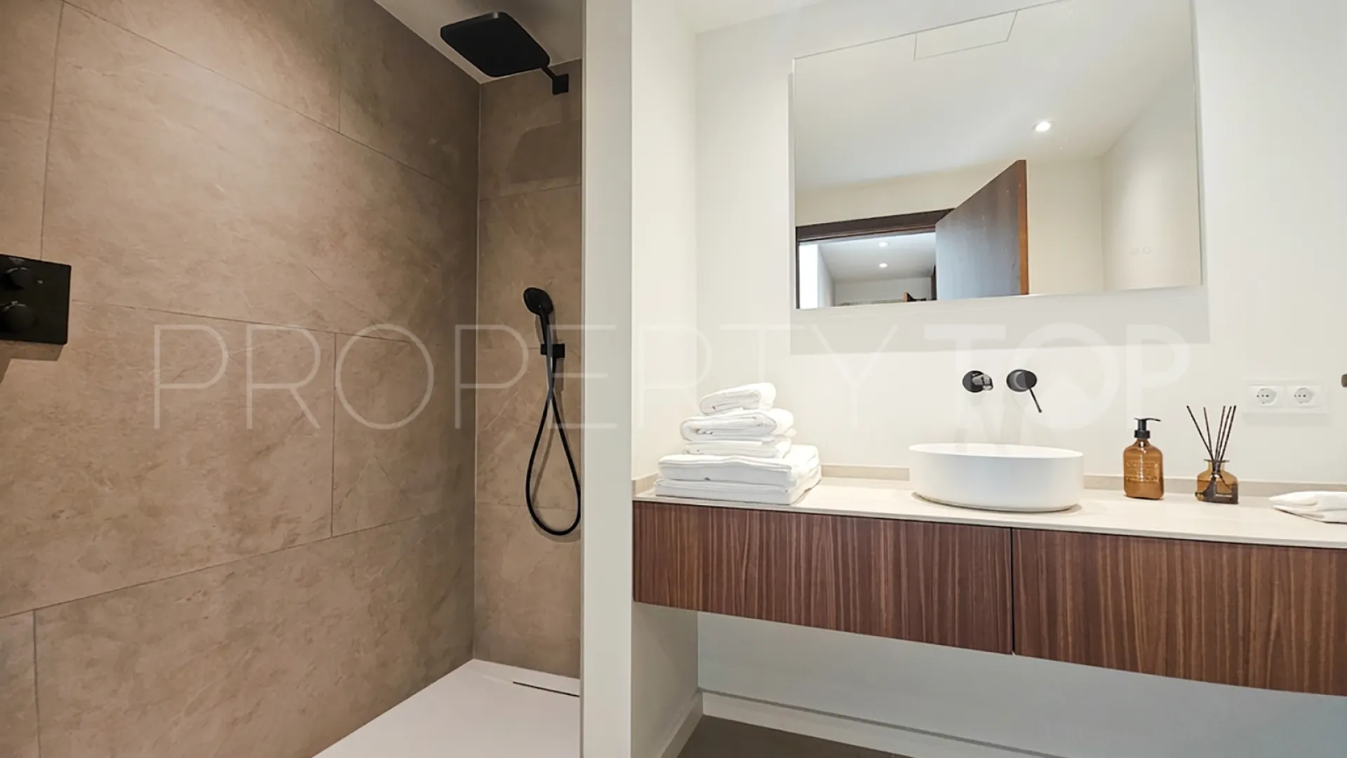 Villa en venta en Monte Mayor de 5 dormitorios