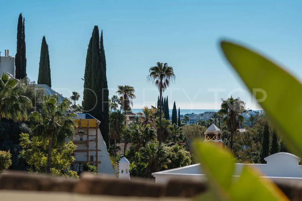 Adosado con 4 dormitorios en venta en Los Naranjos Golf