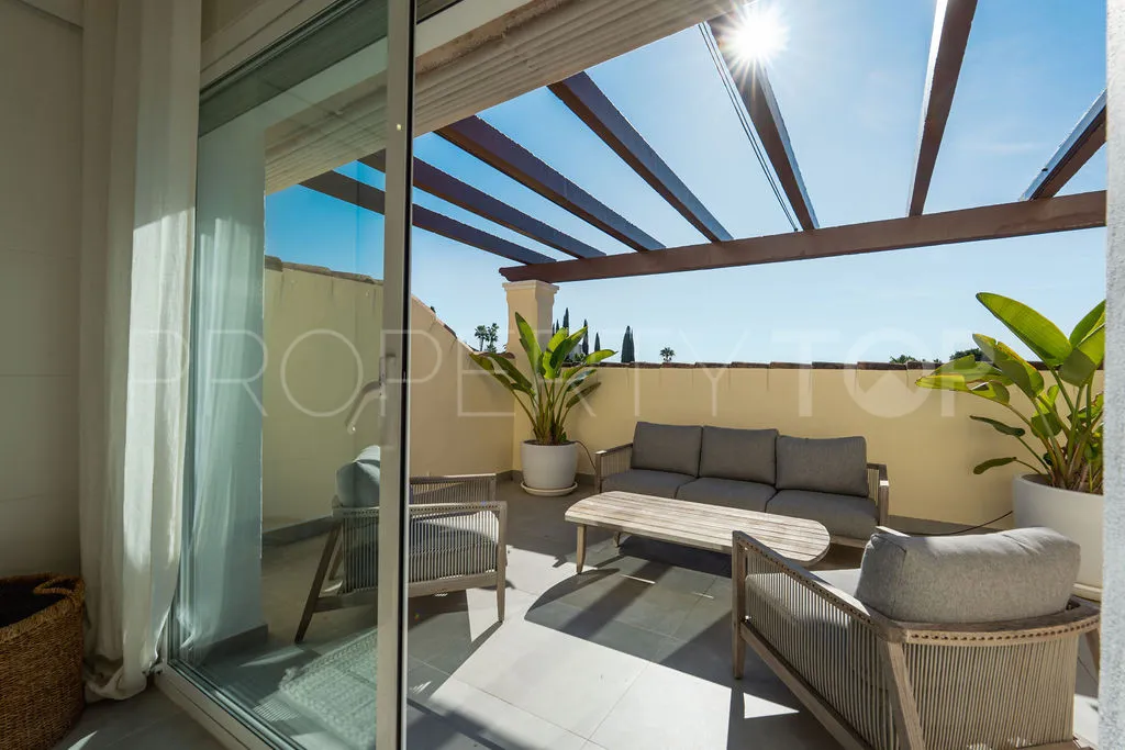 Adosado con 4 dormitorios en venta en Los Naranjos Golf