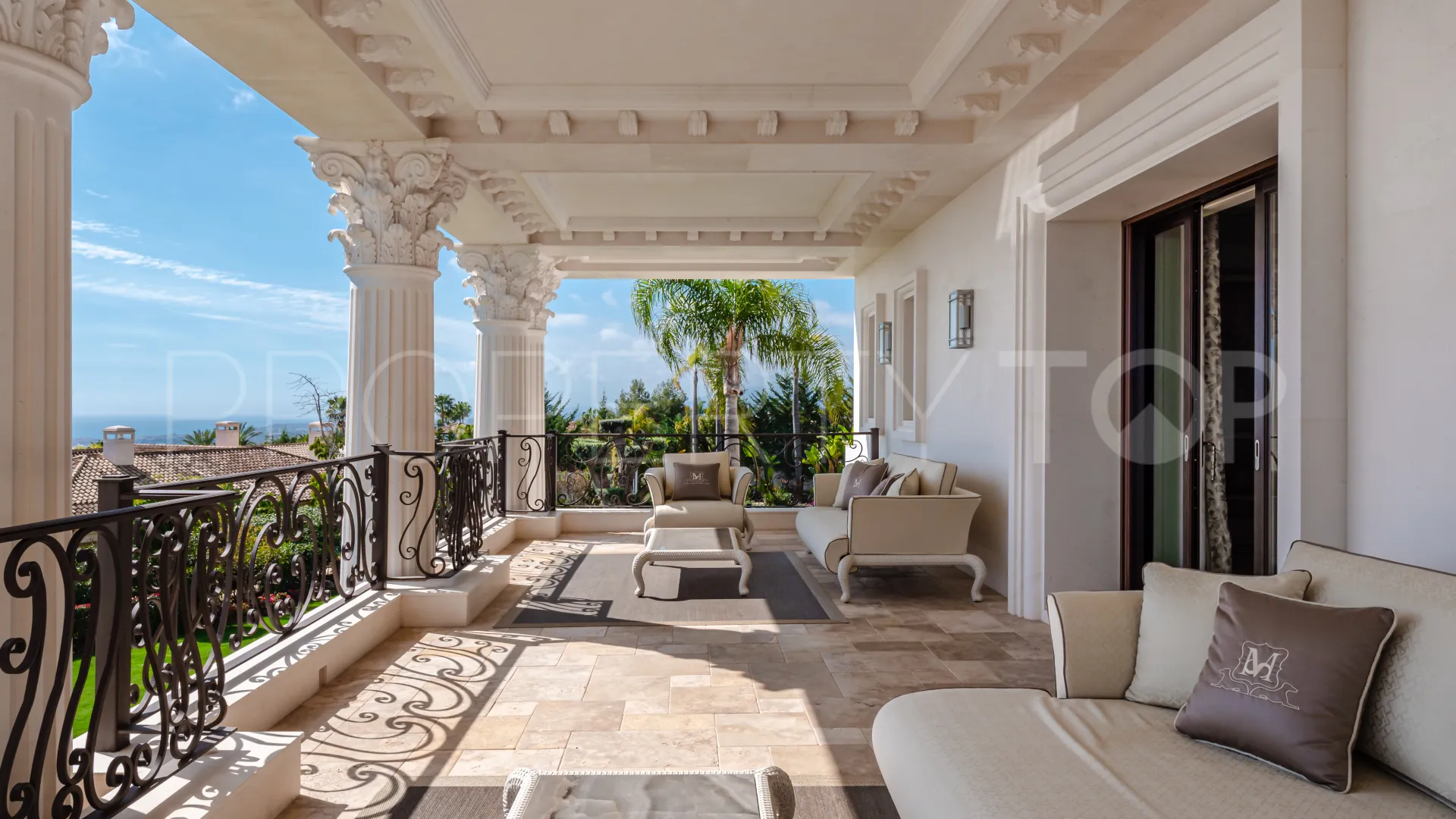 For sale Sierra Blanca villa with 10 bedrooms