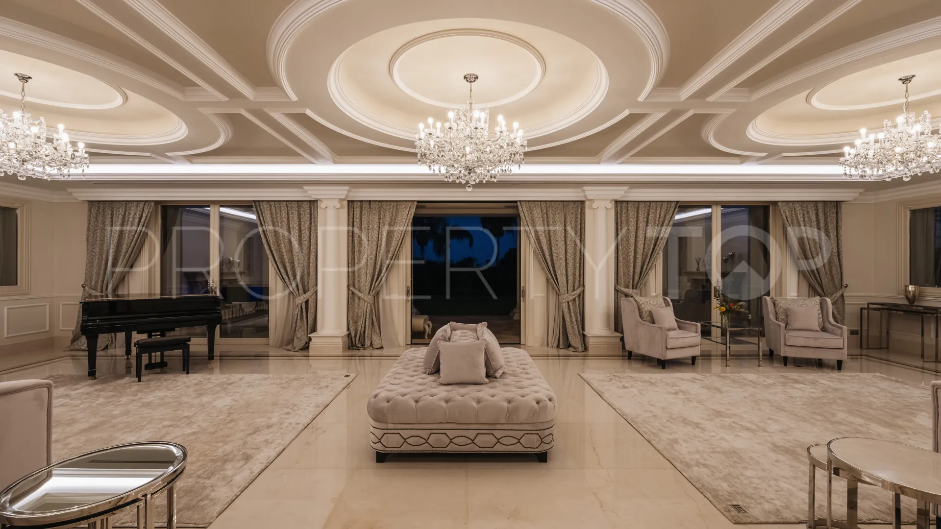 For sale Sierra Blanca villa with 10 bedrooms